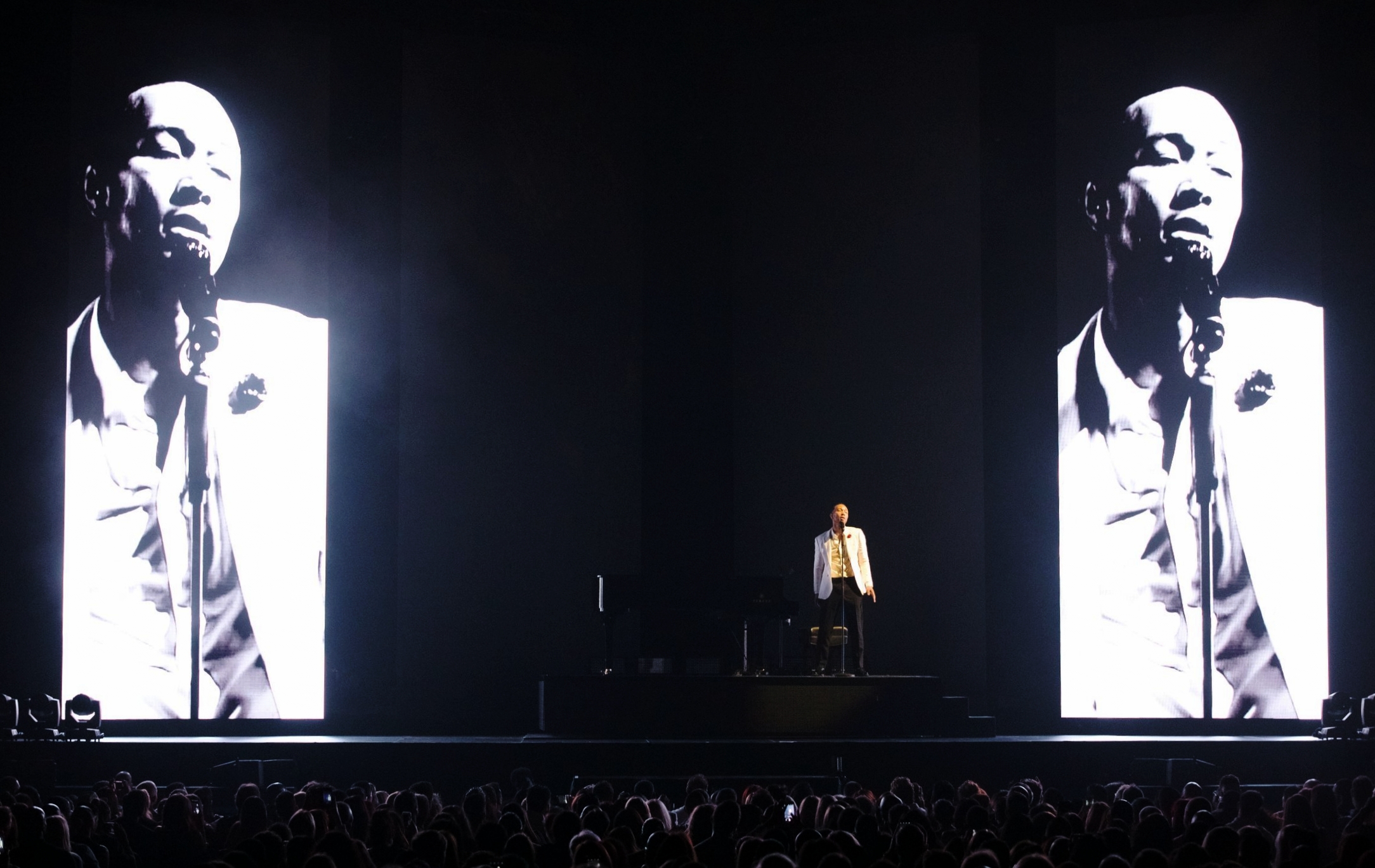 JohnLegend-US-TOUR-2017-Selects-v1 023.jpg