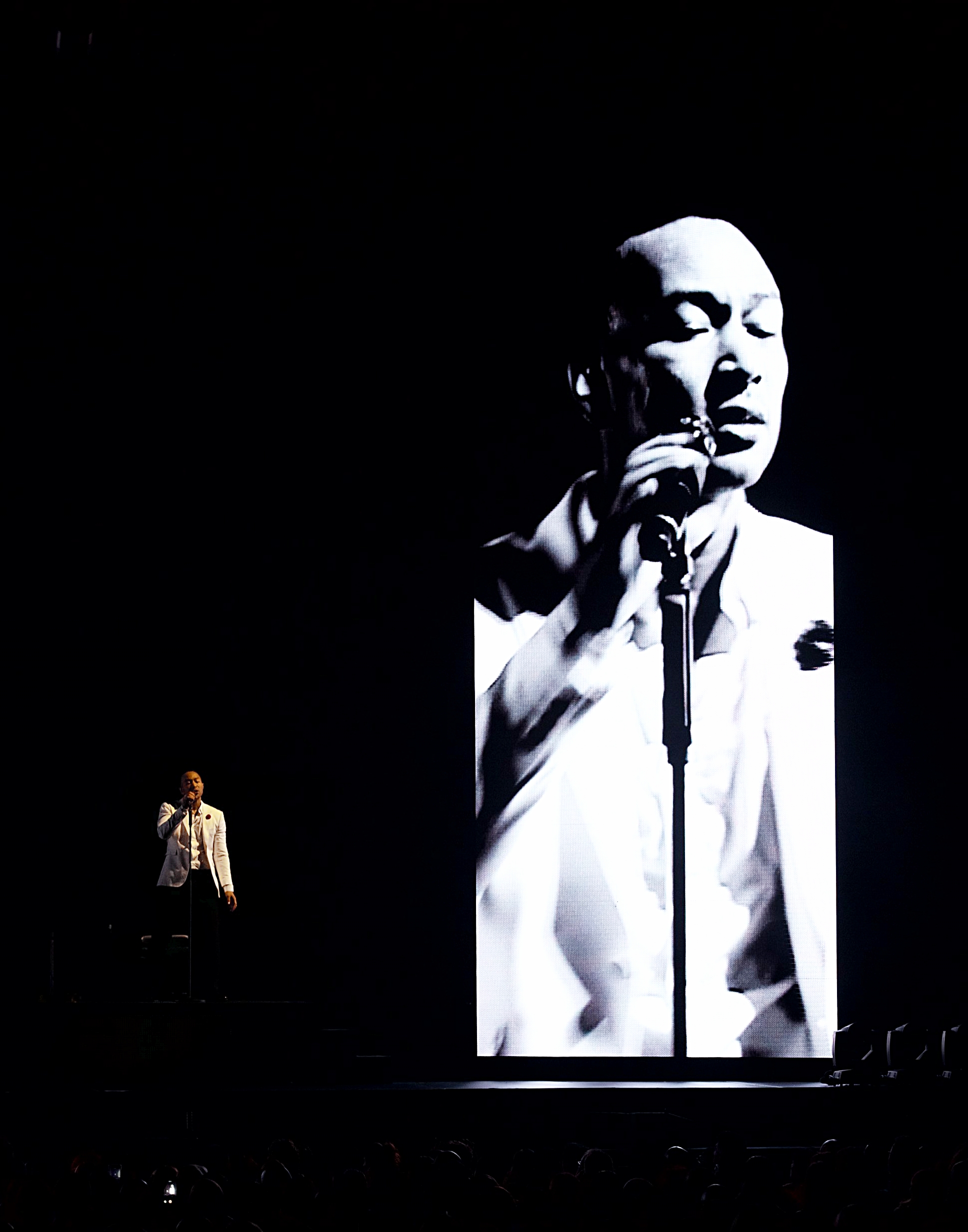 JohnLegend-US-TOUR-2017-Selects-v1 022.jpg