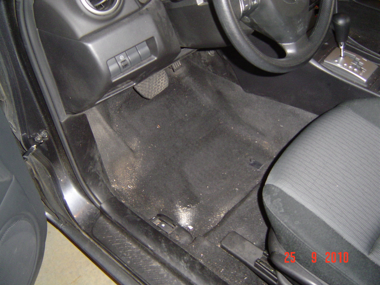 Interior detailing Mazda 3 - driver side before