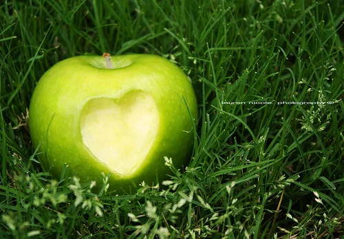 Apple Love