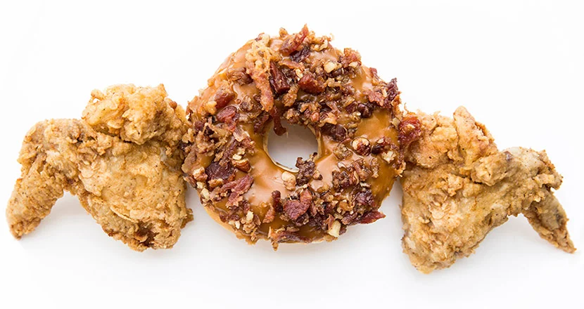 4 wings & Bacon/Caramel Icing 