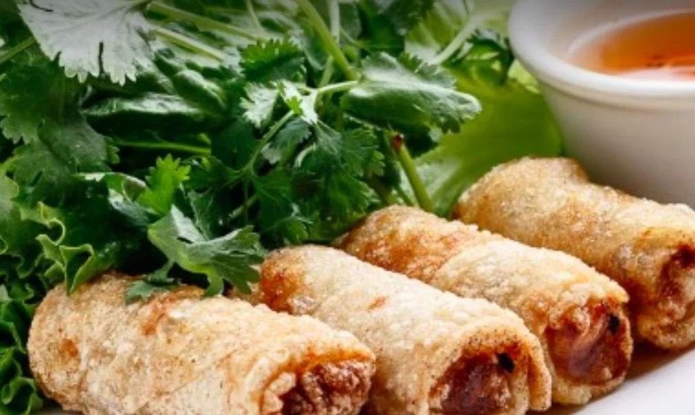 Vietnamese Egg Roll
