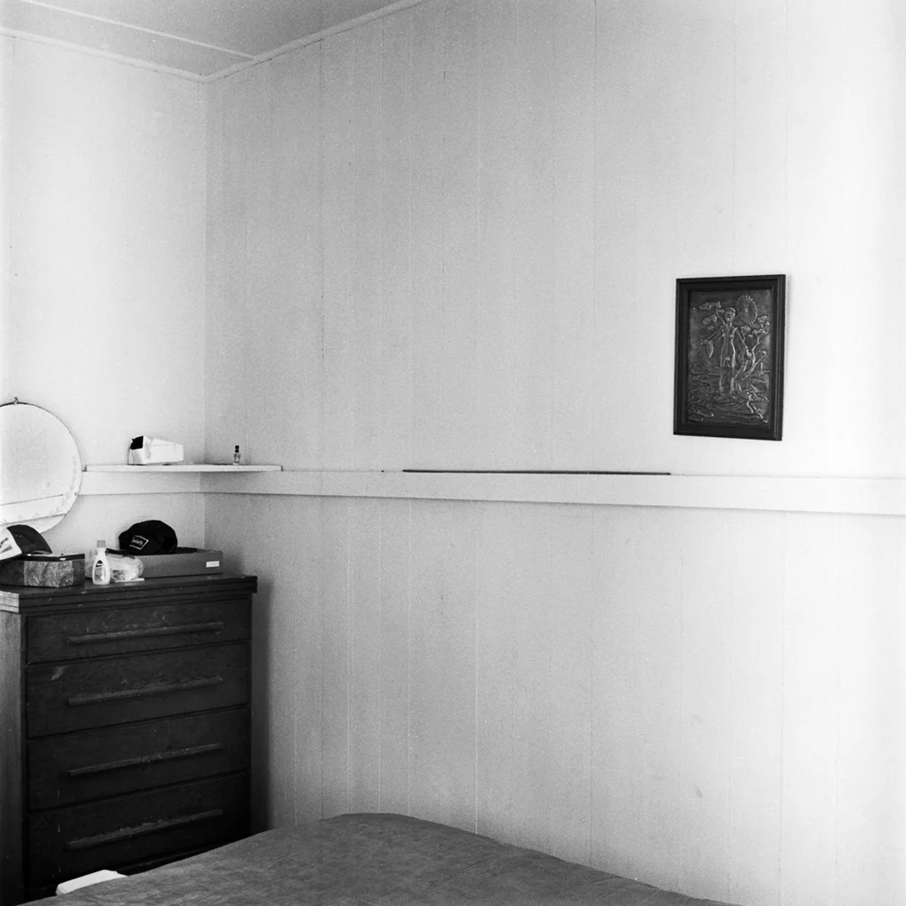 67_guest bed2FLAT.jpg