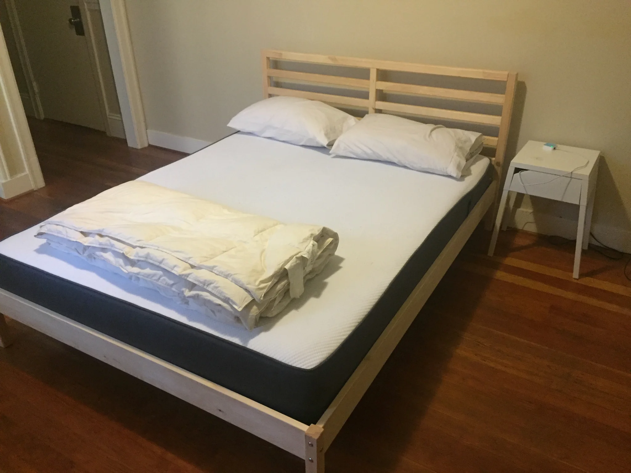 Furniture assembly