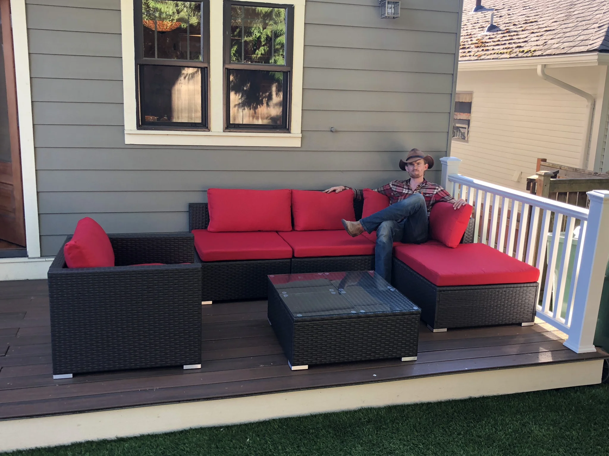 Outdoor furniture assembly