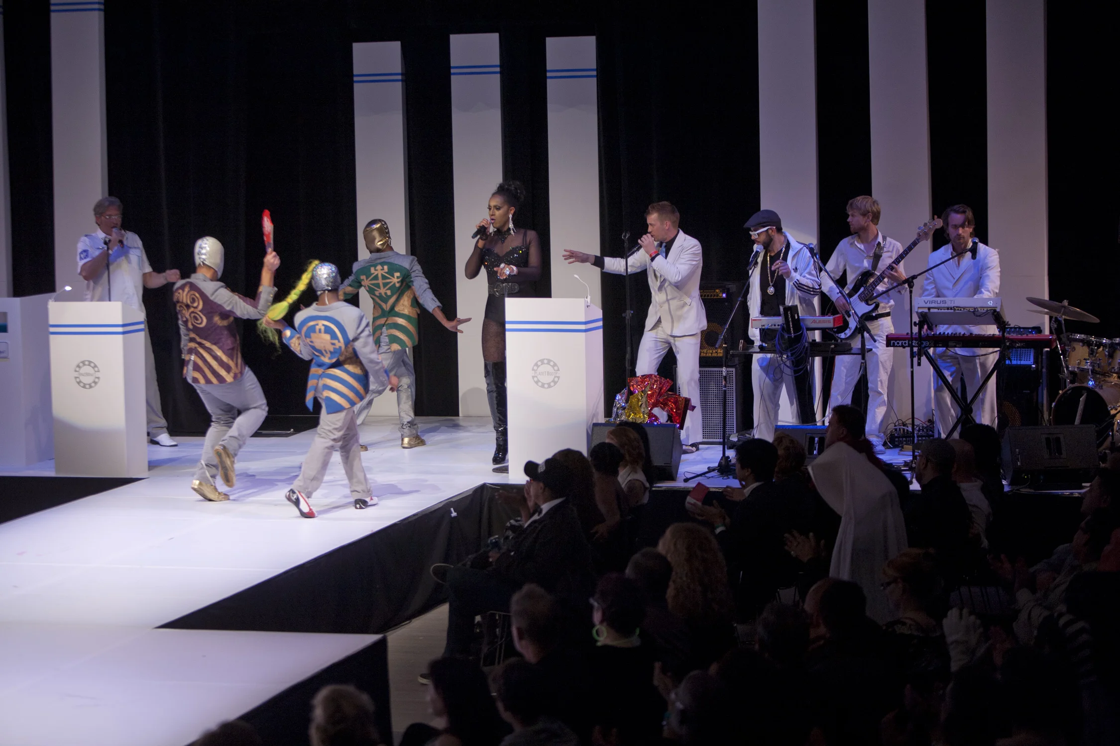 110213_ProjectRunway_byTommyLau_181.jpg