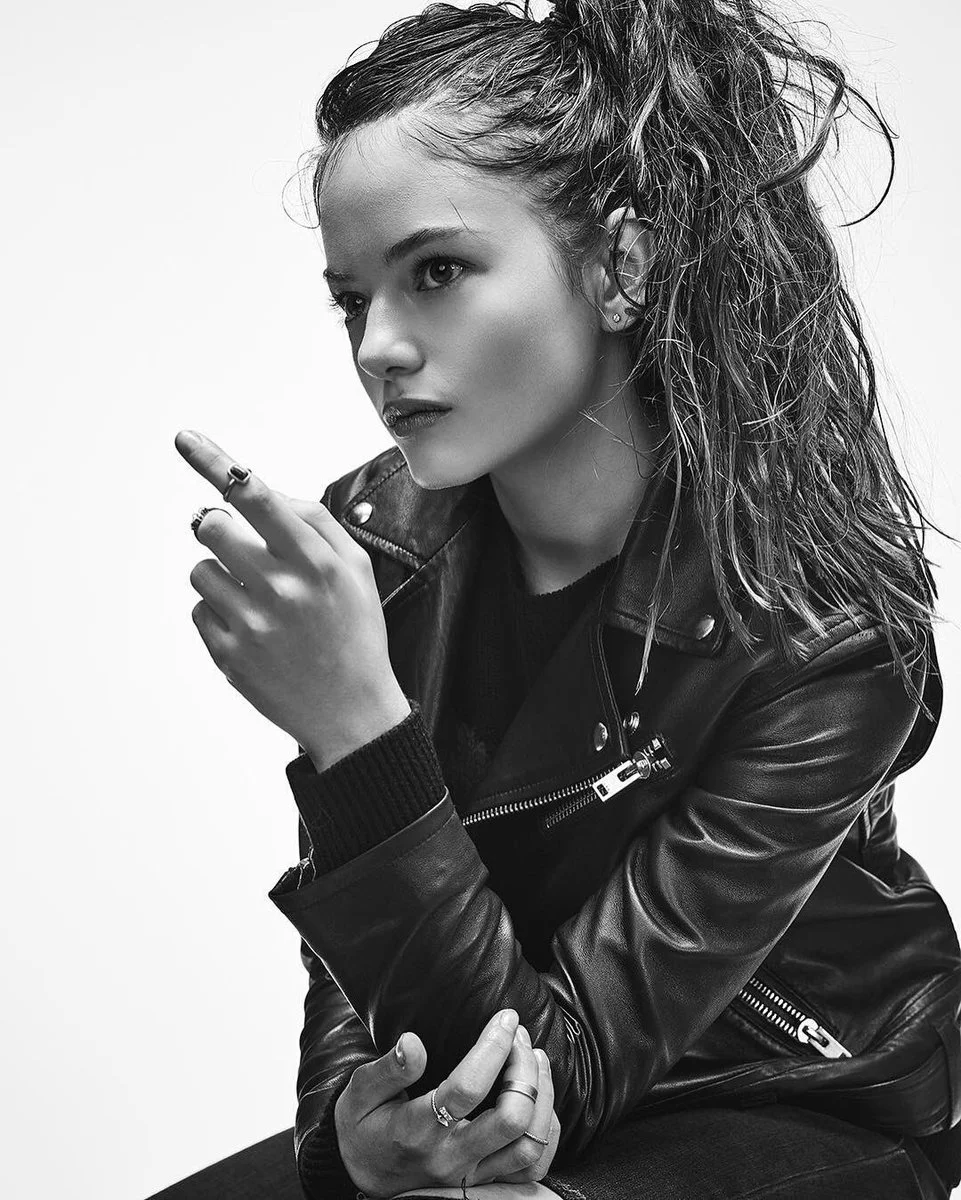 MACKENZIE FOY