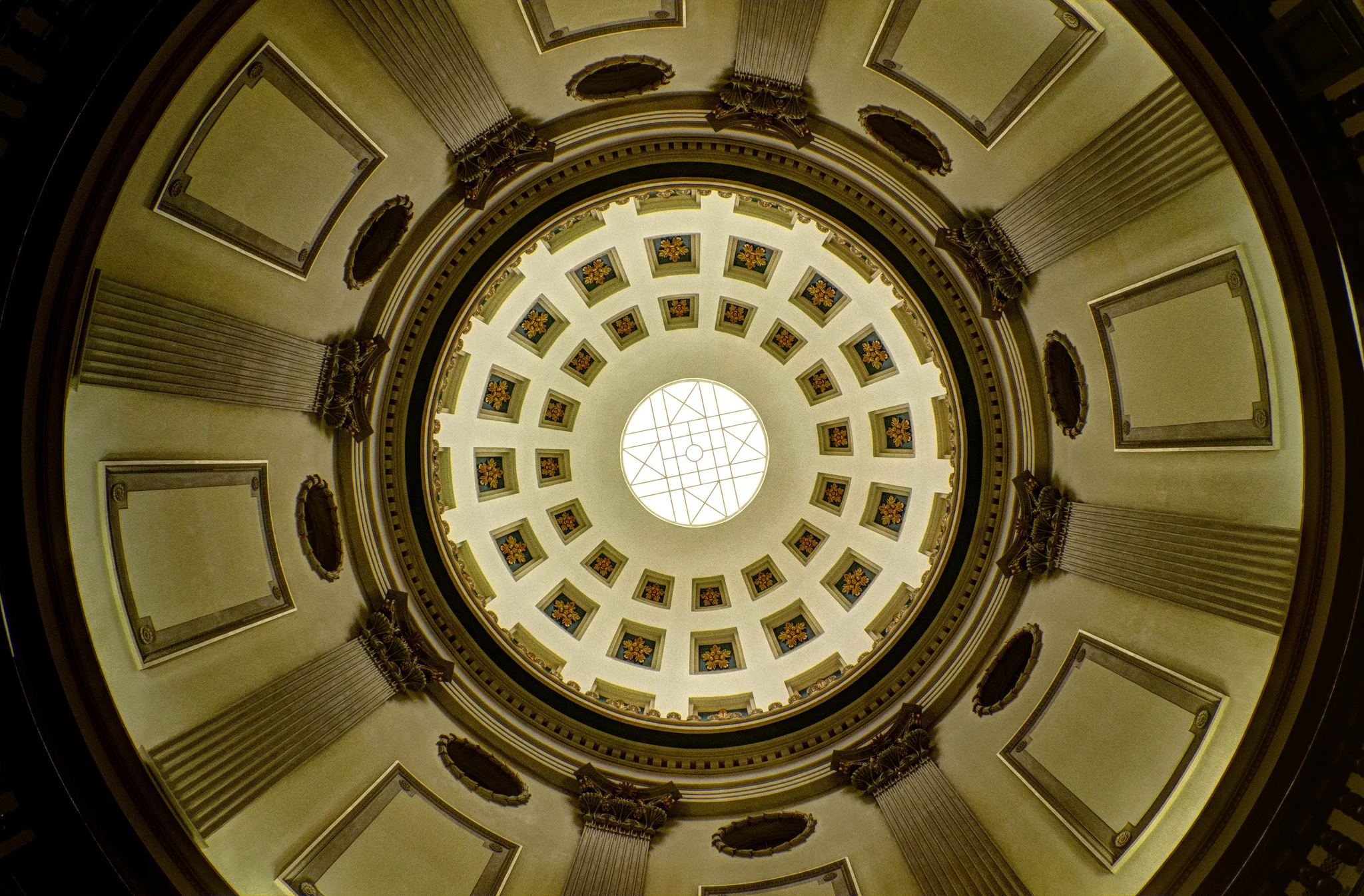 12866023613_0e78ca838b_k.jpg