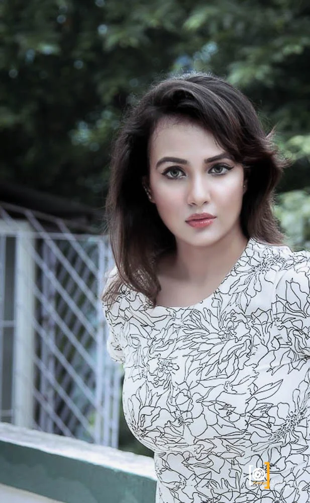 fff081058275-Madhura_s_Portfolio_7.jpg