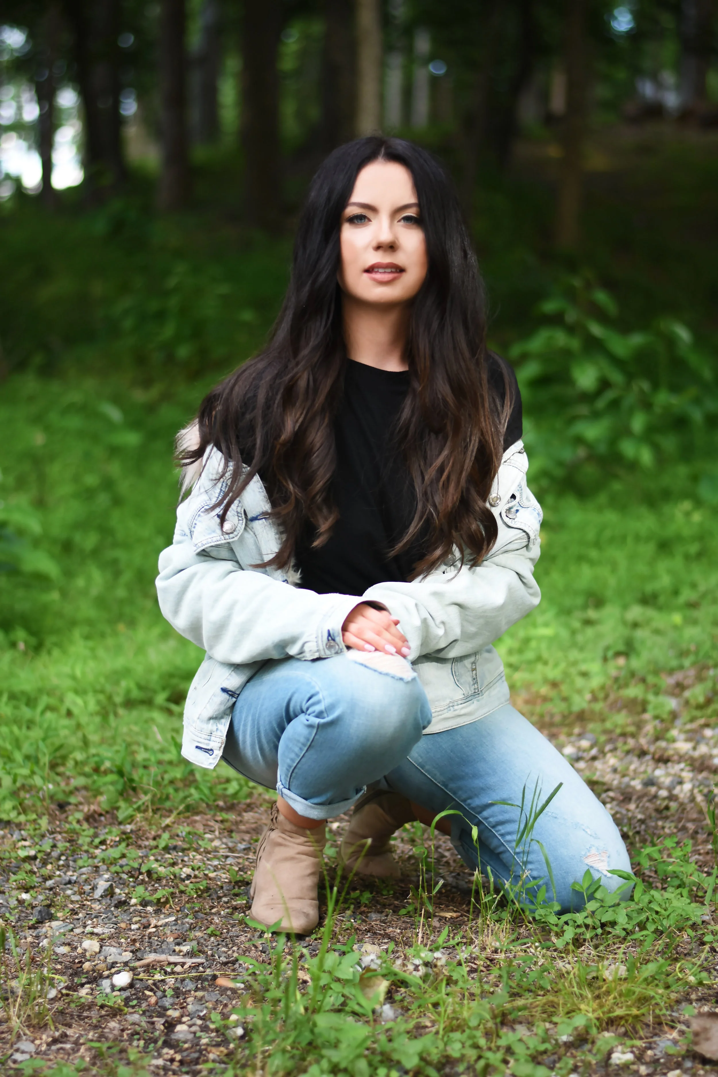 68fb72239de2-Ally_25.jpg