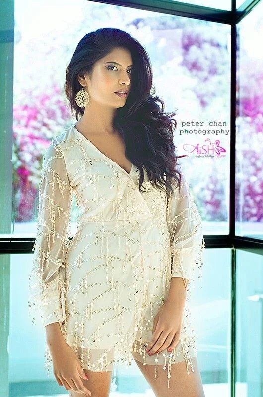 e84835243a21-gold_dress.jpg