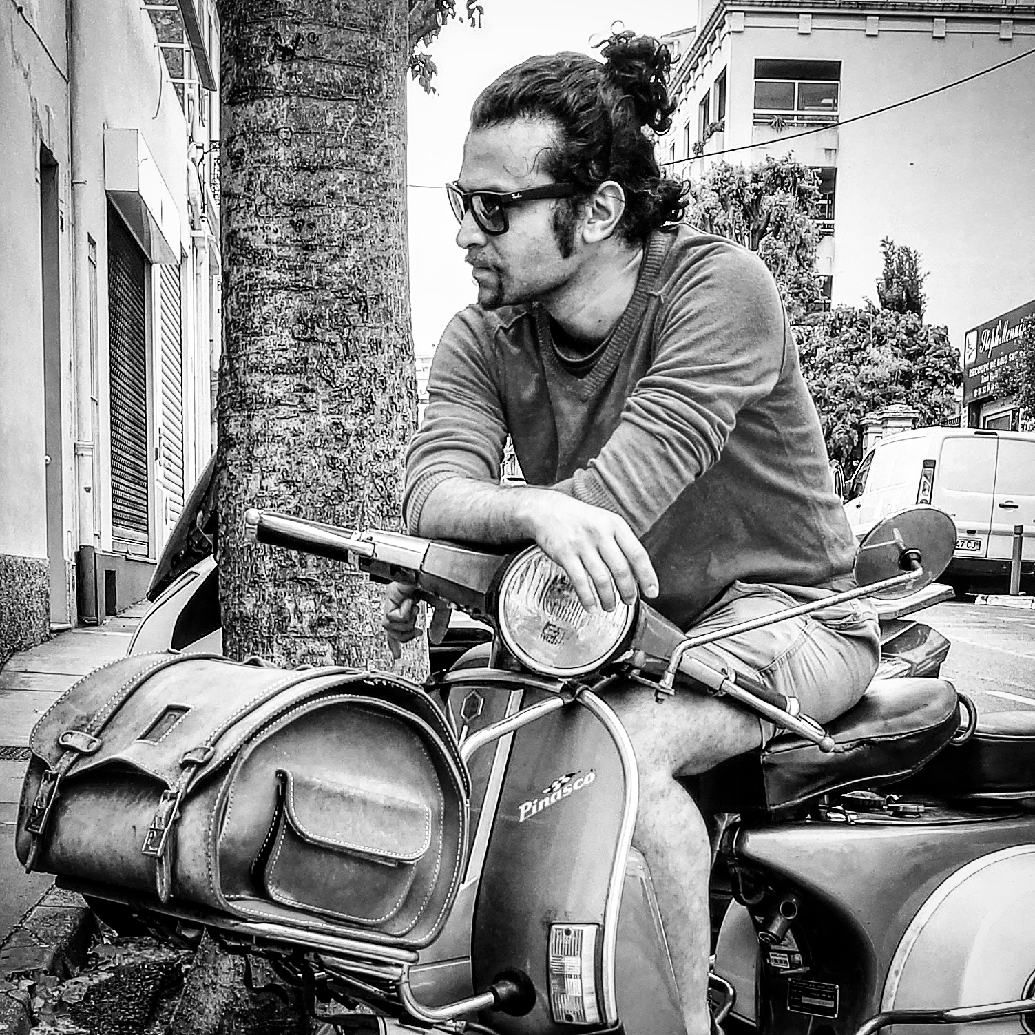 484d45520491-Zakaria_Alaoui__Vespa2_.jpg