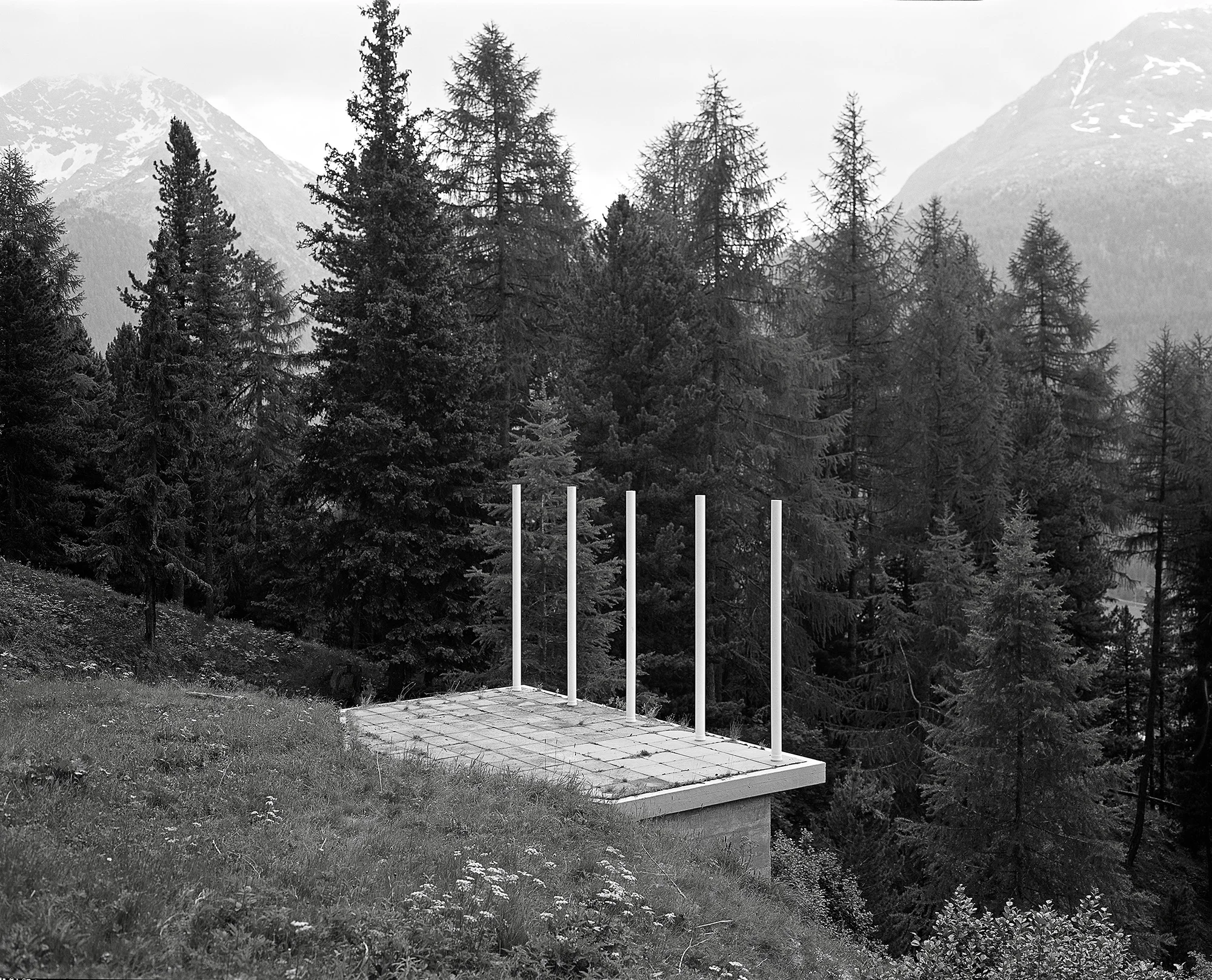 Tom-Lovelace-Mirage-Valley-Platform-at-Pontresina.jpg