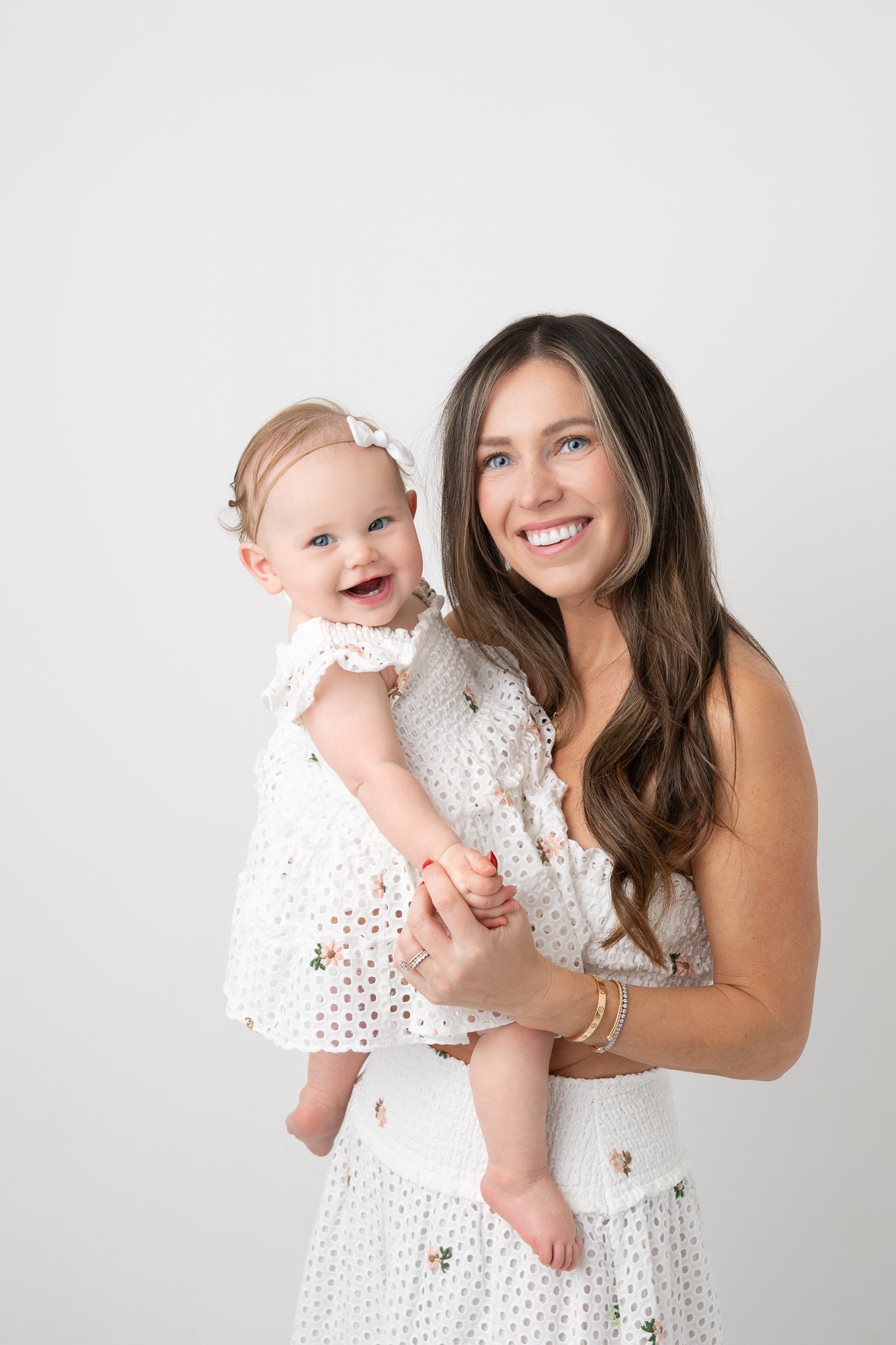 Cami-6-month-baby-family-studio-portraits-NJ-33.jpg