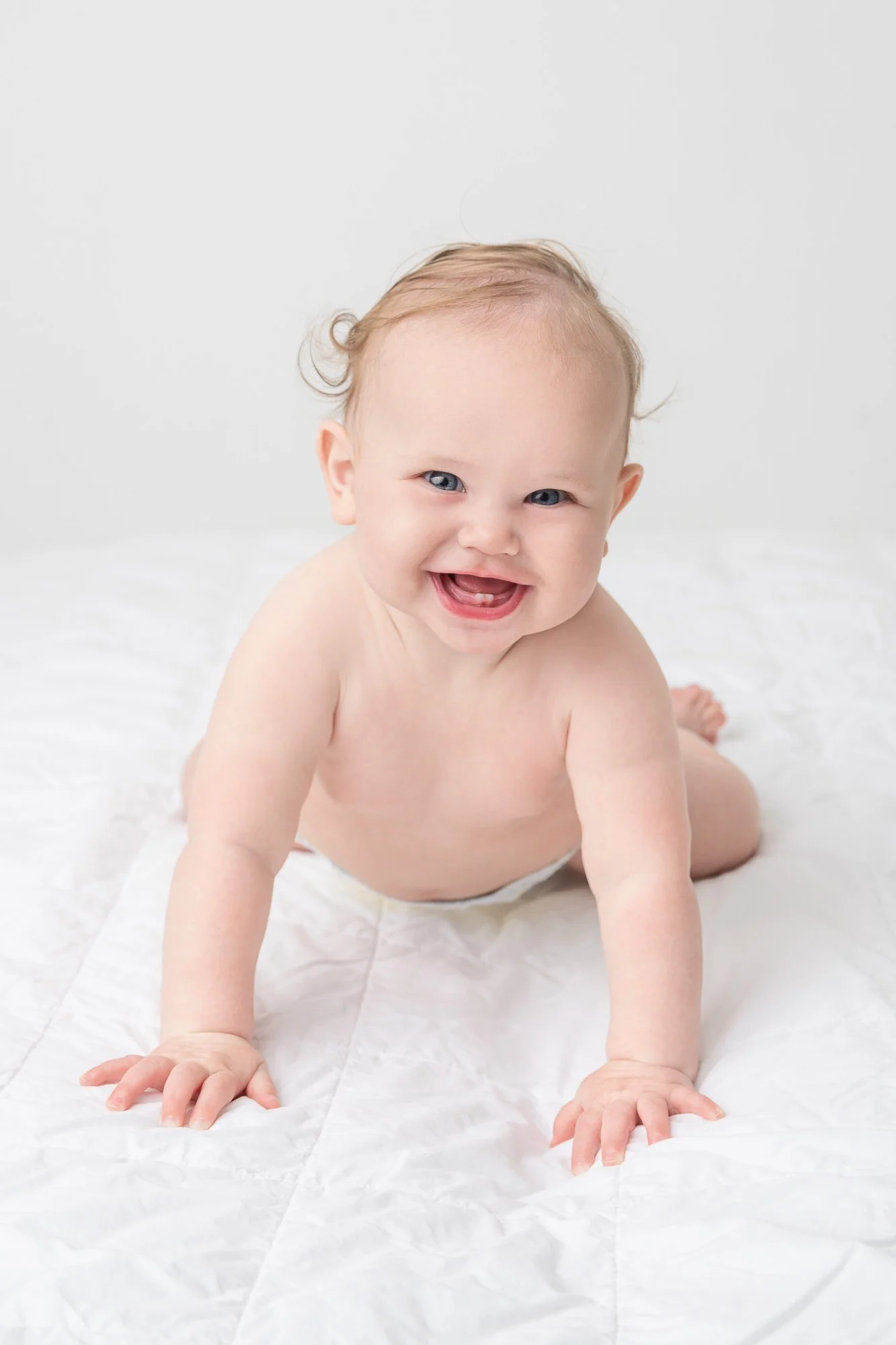 Cami-6-month-baby-family-studio-portraits-NJ-66.jpg