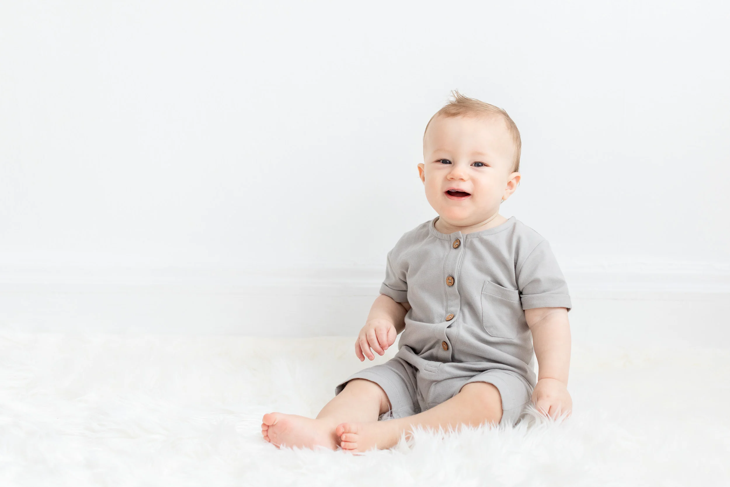 Baby_Lucus_9months_studioportraits_web (1 of 13).jpg