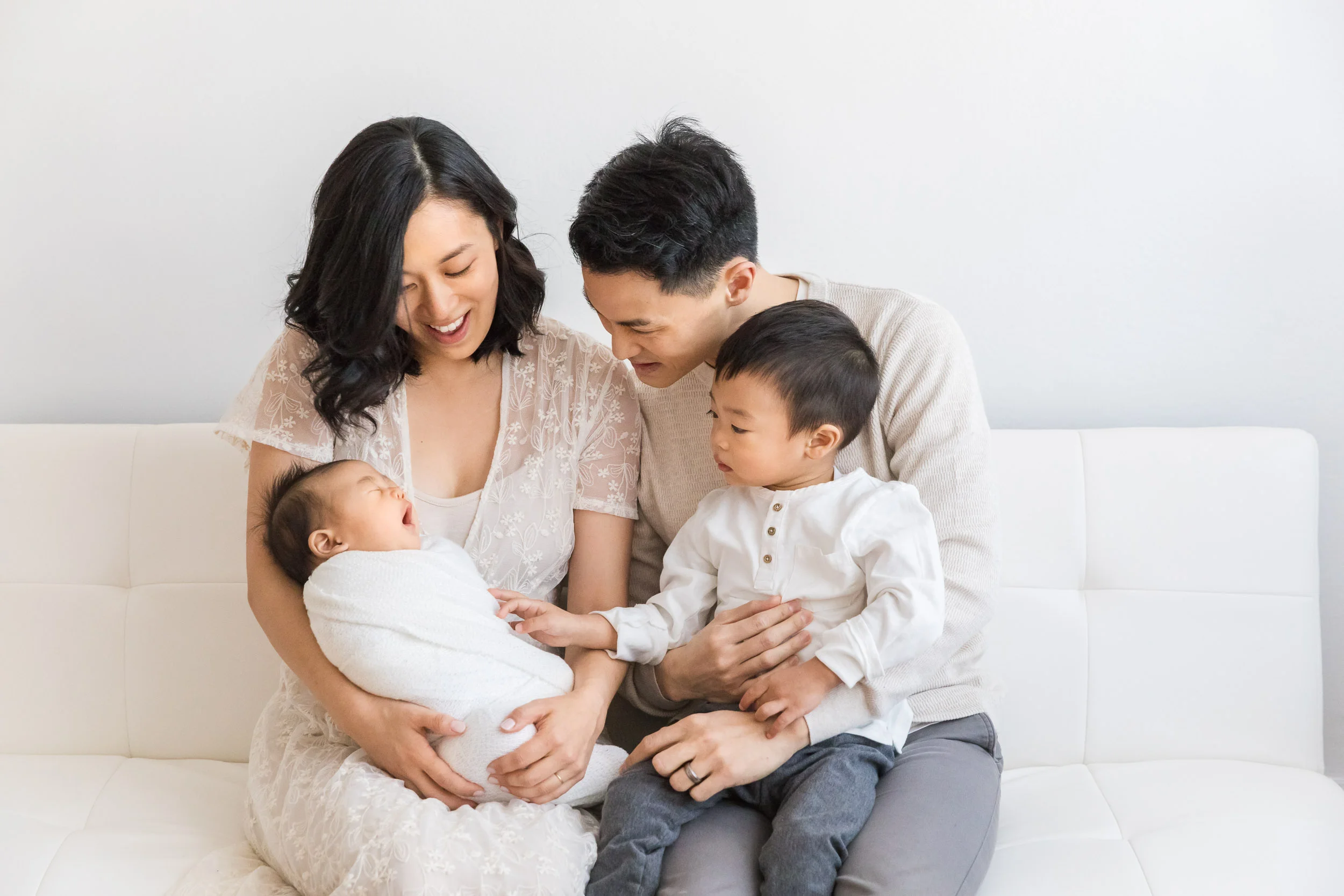 Is Studio Newborn Family Photography Right for my Family? / Baby Ezra's Studio Session on the UWS of NYC