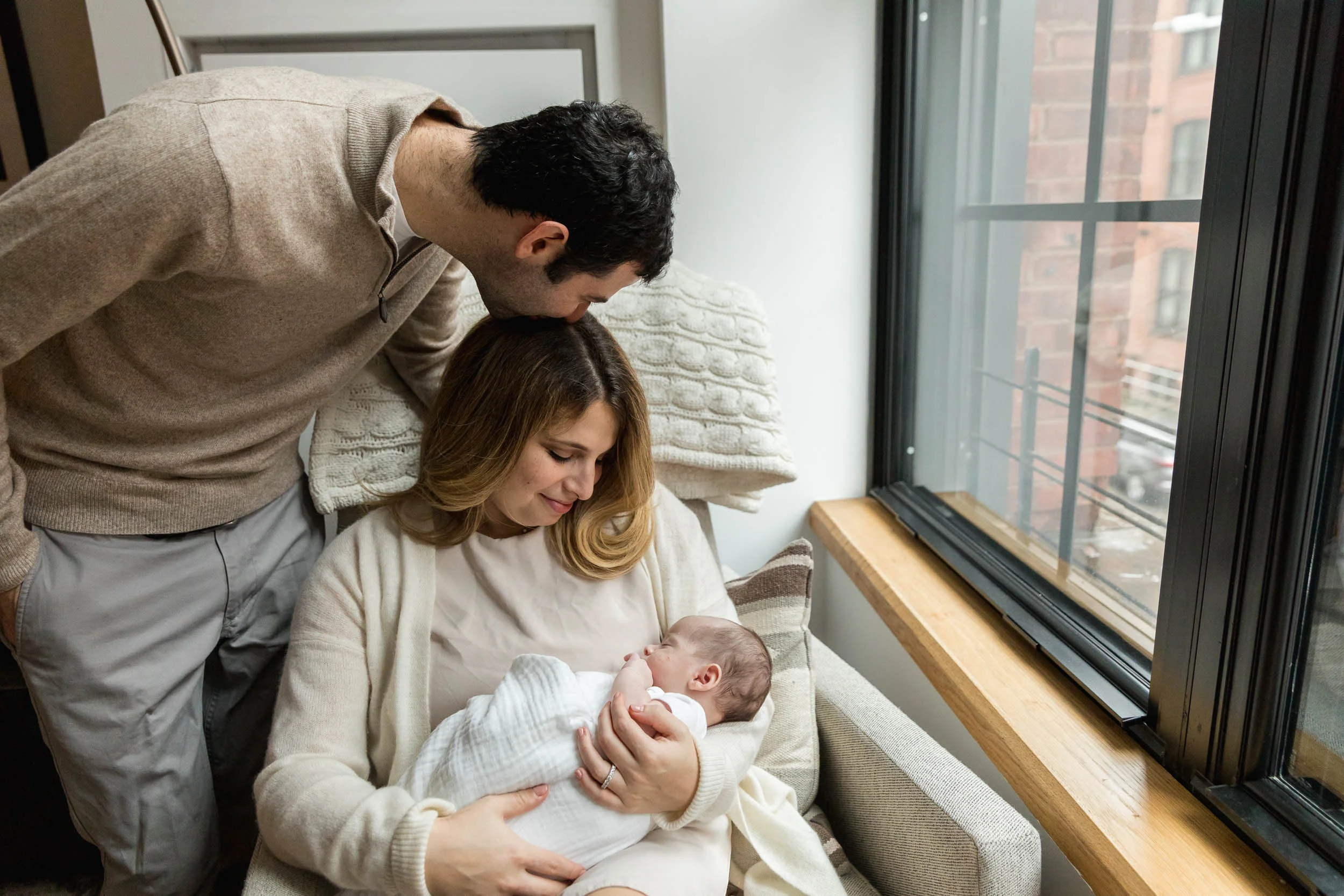 DUMBO_Brooklyn_newborn_baby_boy_portraits-42.jpg