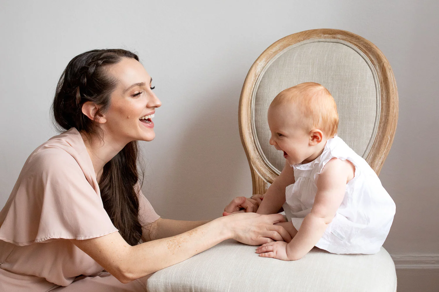 Mother_and_baby_studio_portraits-43.jpg