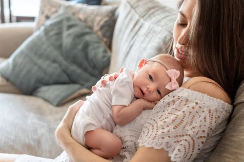 Shea_newborn_home-2_op.jpg