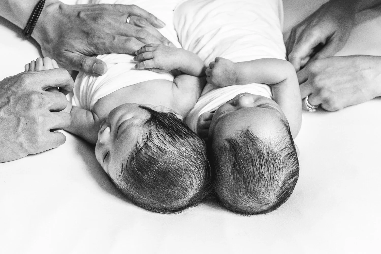 NicoleHawkinsPhotography_2019_NYC_UWS_Newborn_Twin_Photographer-123.jpg