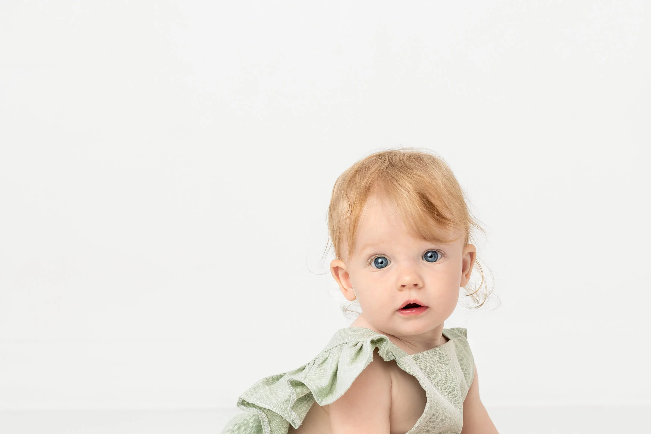 NJ_baby_luxury_portrait_studio_Essex_County_Adela-6.jpg
