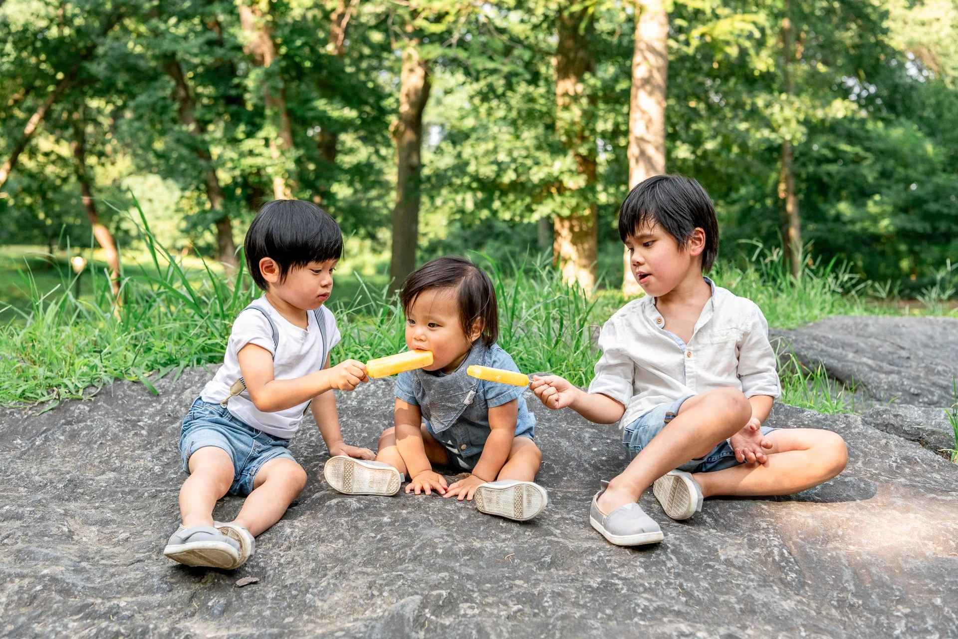 Manhattan lifestyle family photographer | Fun family portraits in Central Park