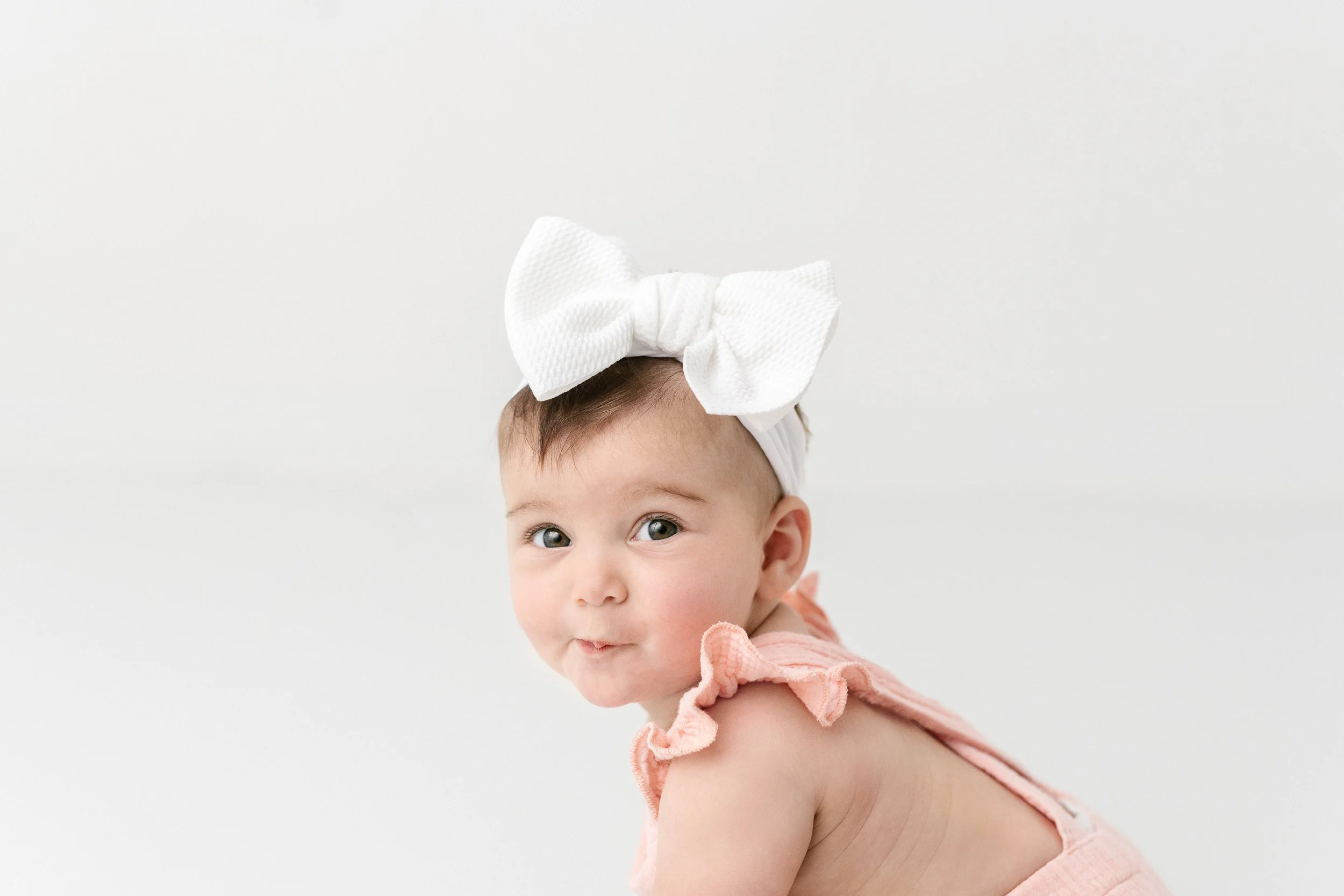 6_month_baby_portraits_sitter_session_NJ_photography_studio-24.jpg