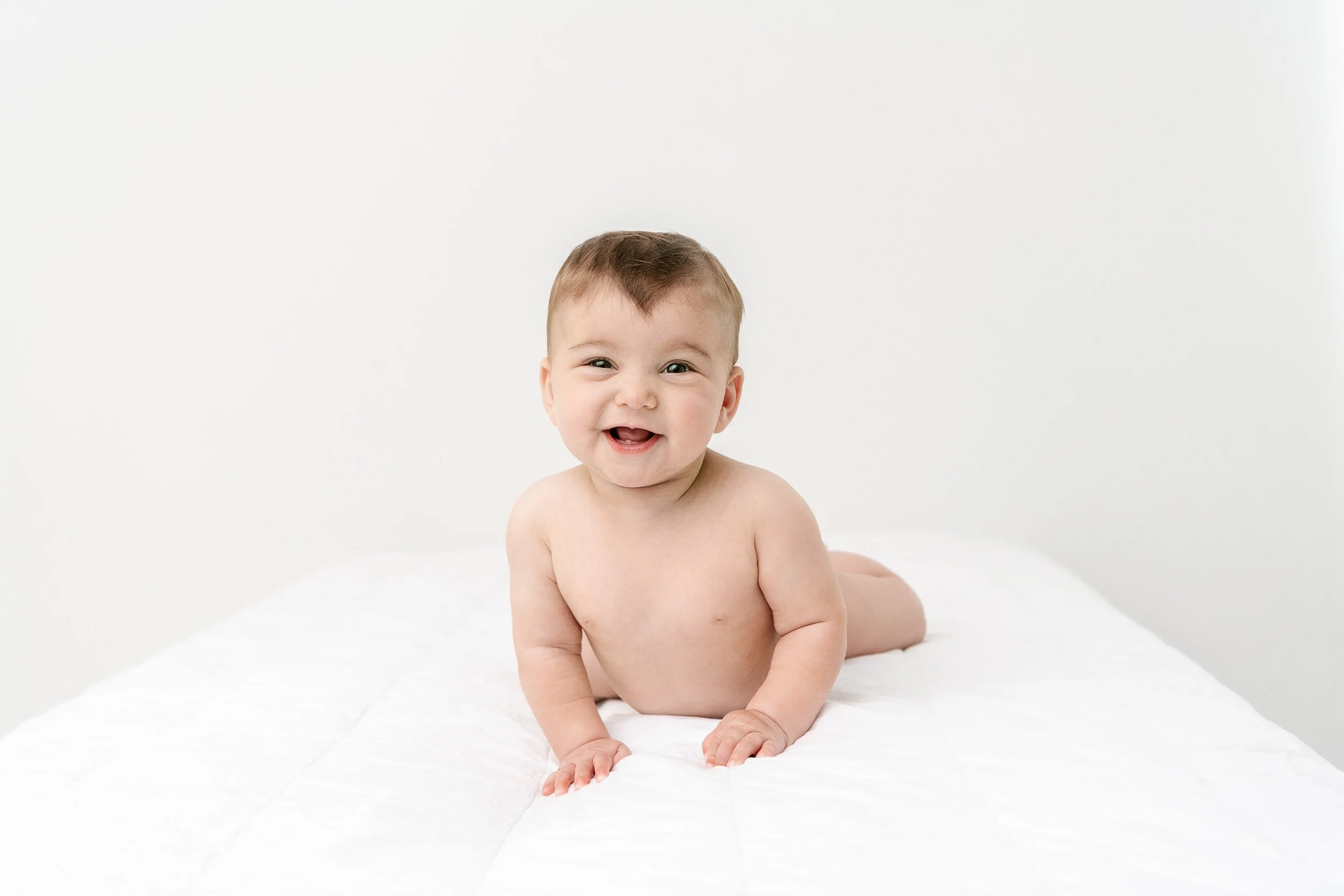 6_month_baby_portraits_sitter_session_NJ_photography_studio-9.jpg