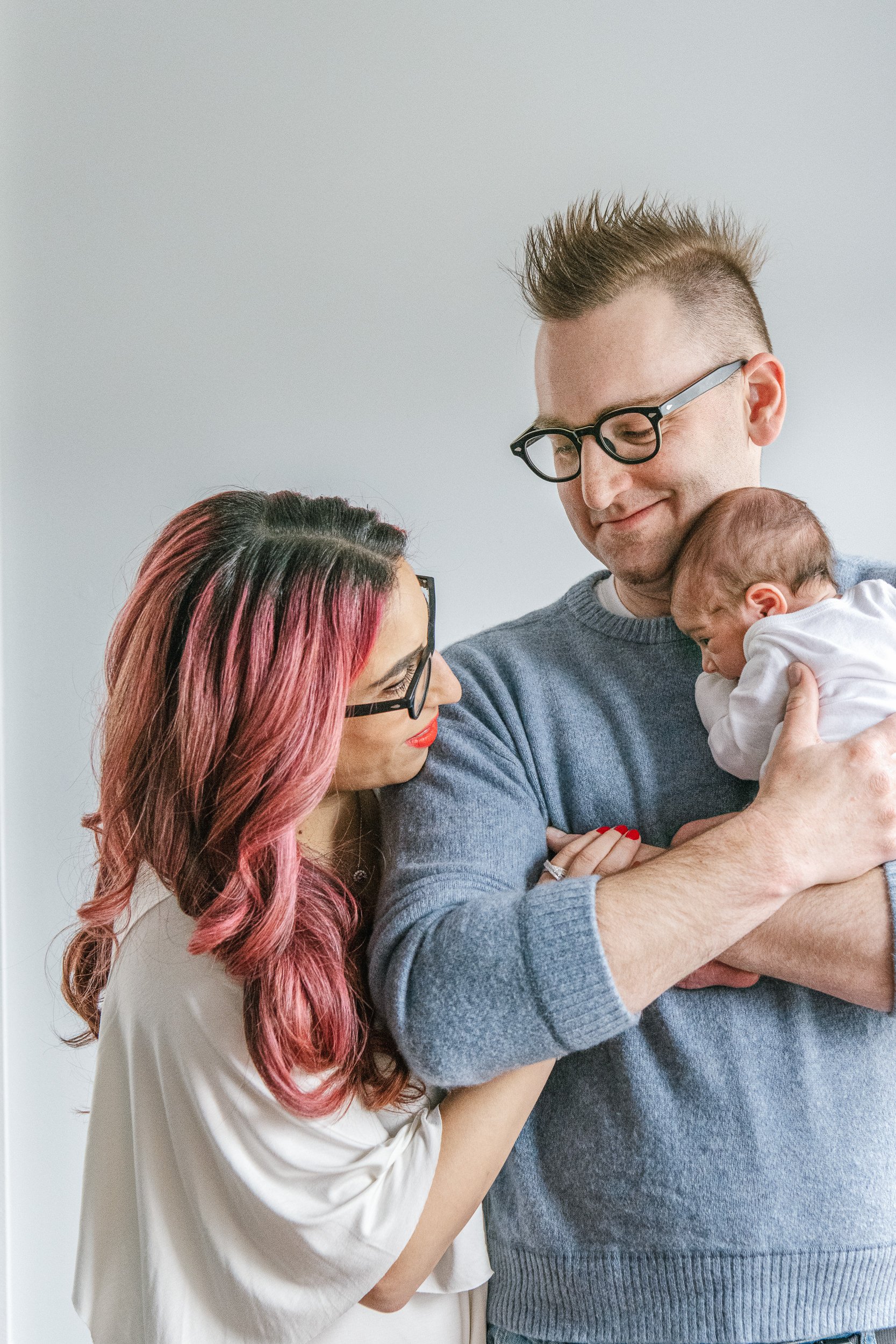  New Jersey family photographer Nicole Hawkins Photography captures a new family of three snugglings. family of three baby #NicoleHawkinsPhotography #NicoleHawkinsFamily #Newborns #InHomeNewborns #NicoleHawkinsNewborns #NJnewborns #babygirl 