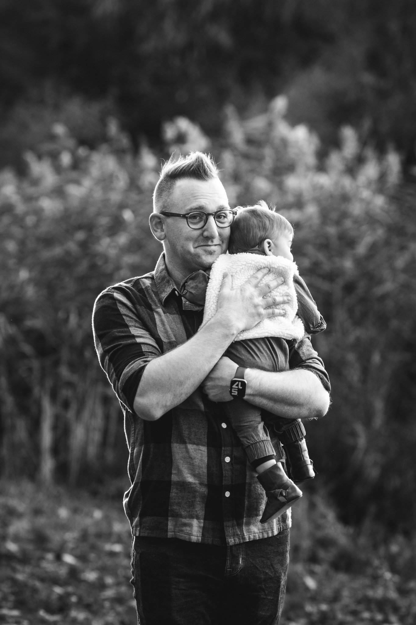  Candid portrait of a father and his little girl on a walk by Nicole Hawkins Photography. nJ family photographers professional #NicoleHawkinsPhotography #NicoleHawkinsFamily #fallfamilyphotos #fallphotos #familyphotographerNJ #NJfallfamilypics 