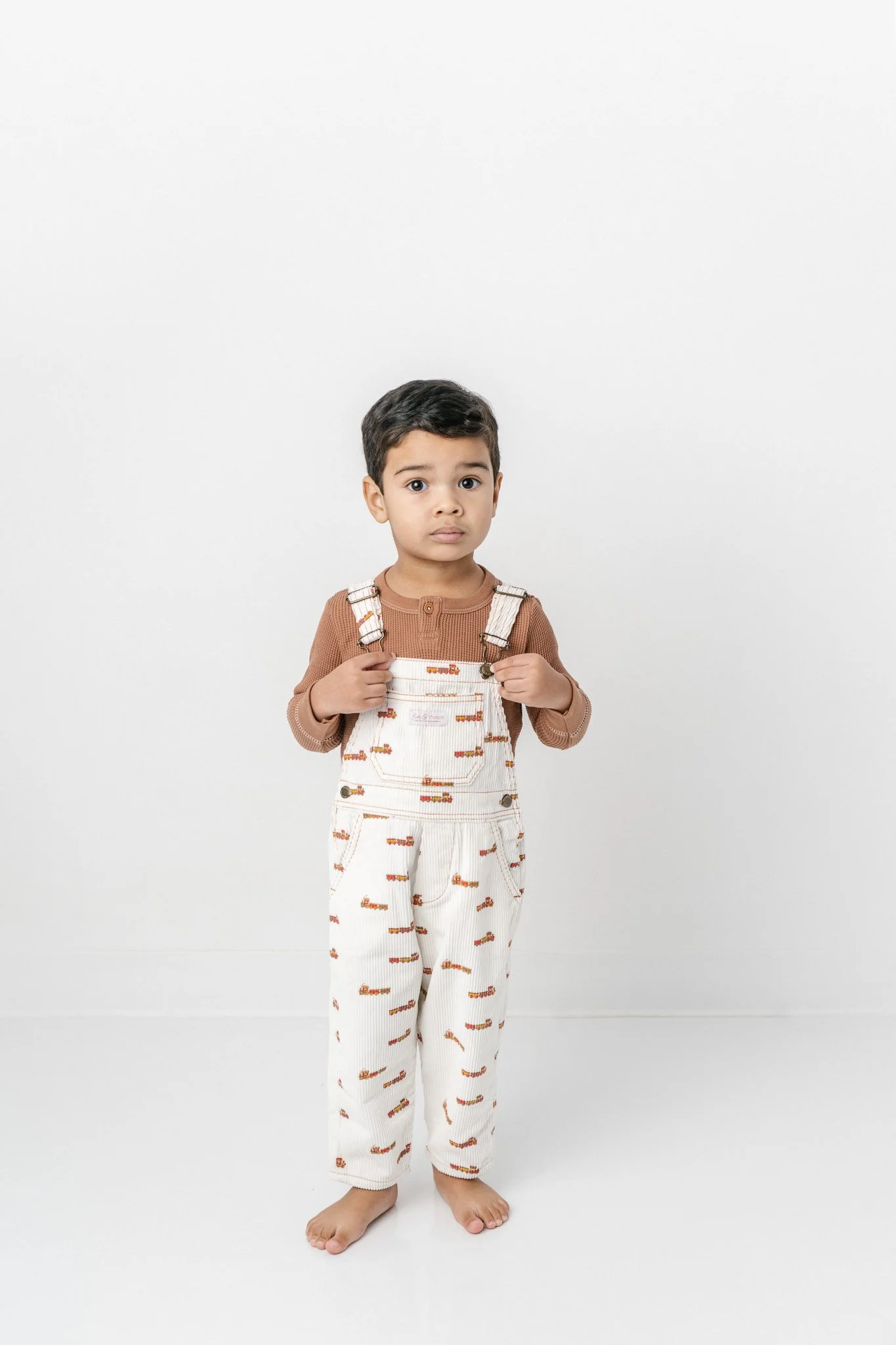  Stylish boys outfit for a studio portrait by Nicole Hawkins Photography in northern NJ. NJ studio photographer #NicoleHawkinsPhotograaphy #NicoleHawkinsChildren #StudioBabies&amp;Children #NJphotographers #modernportraits #mom&amp;meportraits  