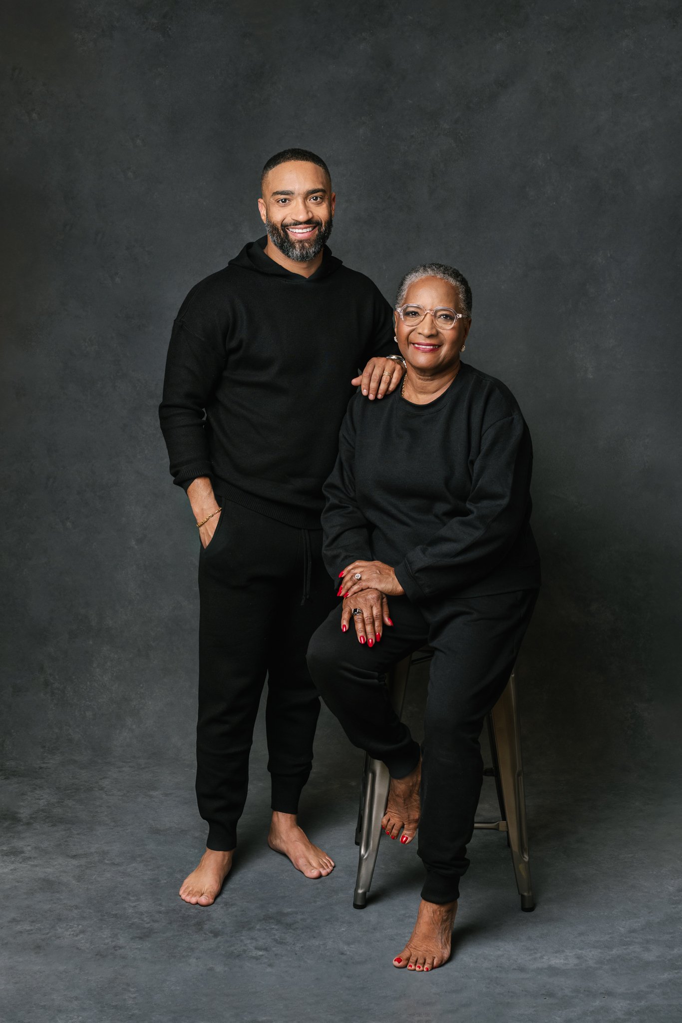  A mother and her adult son take a modern portrait at a studio with Nicole Hawkins Photography. mother son pic #NicoleHawkinsPhotograaphy #NicoleHawkinsFamilies #Modernfamilypictures #studioportraits #matchingfamilyoutfits #NJphotographer 