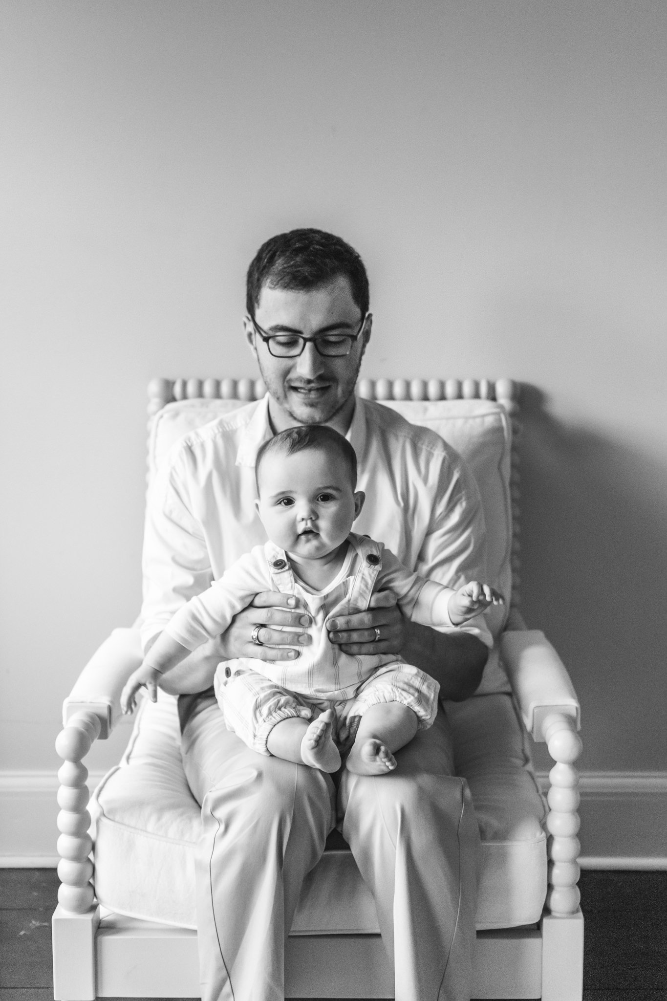  Black and white portrait of a father and daughter in their home in South Orange, NJ by Nicole Hawkins Photography. simple modern neutral family portraits #NicoleHawkinsPhotography #NicoleHawkinsfamilies #AtHomePortraits #EastCoastFamilyPhotographer 