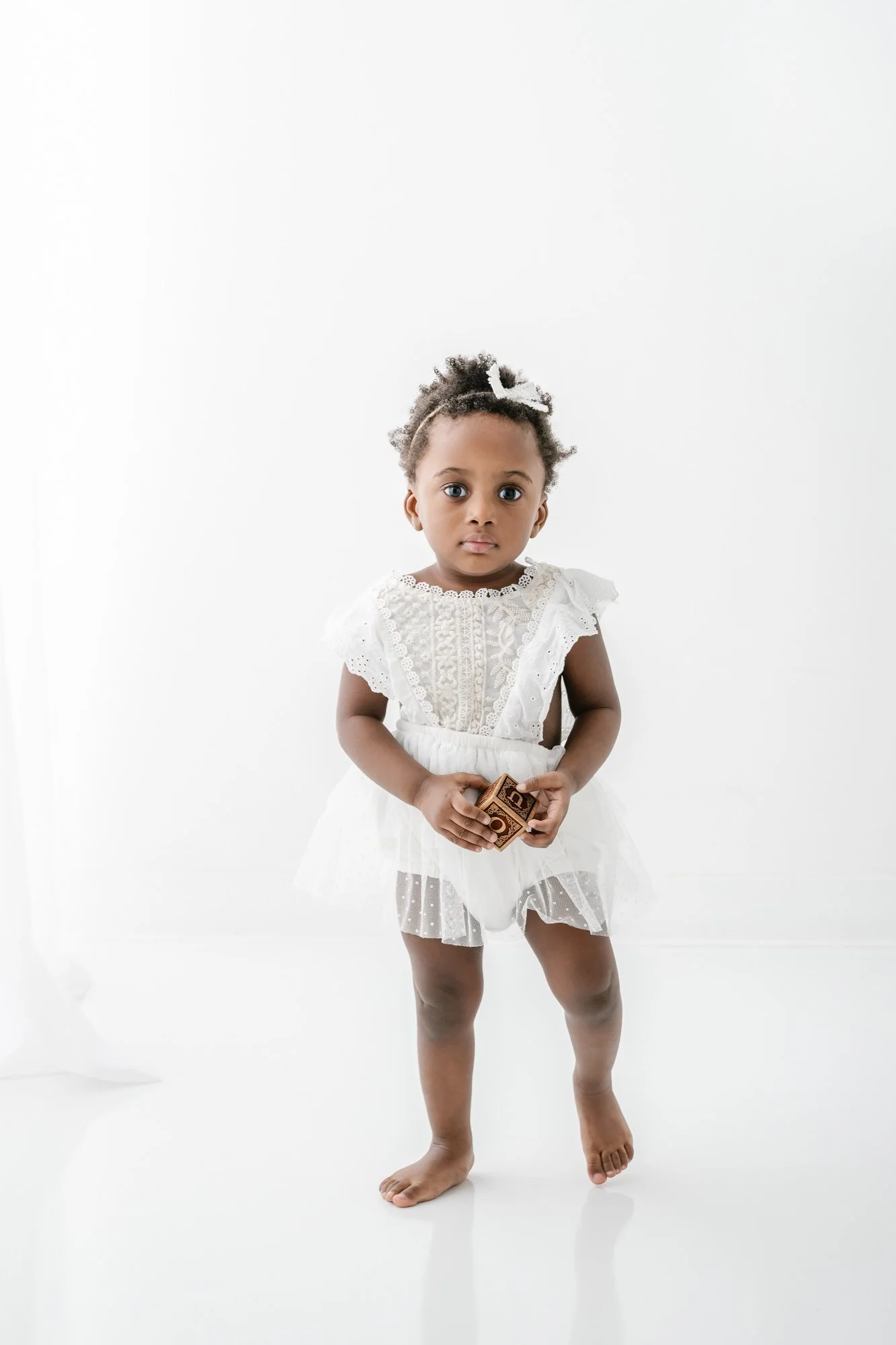  Taking and displaying photographs of your children in your home will help them have confidence, feel appreciated, and be an important part of your family. Professional photos display benefits tips milestones NYC family #njchildrenphotographer #essex