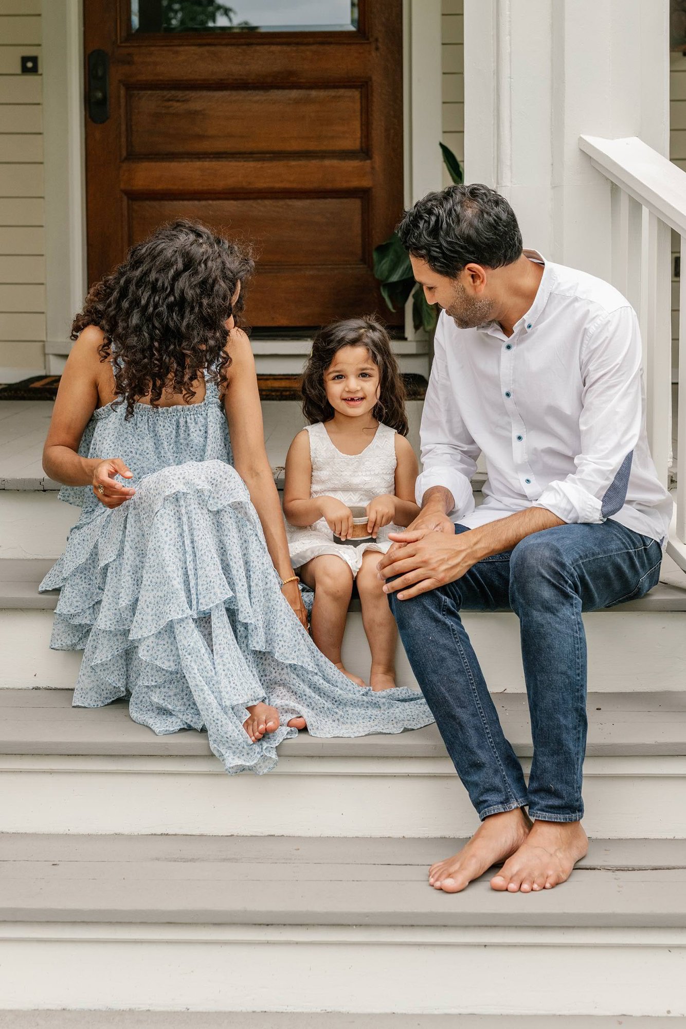  Taking family photos together helps us to slow down and enjoy the moment and each other's company, a dedicated time to connect. Pros family document time laughter together quality #northernnewjerseyphotographers #manhattanfamilyphotographer #enjoyth