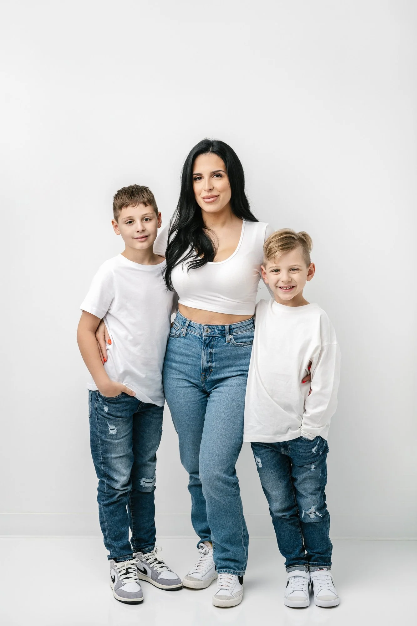  Annual family portraits are not a luxury but an investment into your family memories, a visual representation of your love and connection. Tradition parenthood siblings essex morris manhattan #NorthernNJfamilyphotography #NYCfamilyphotography #essex