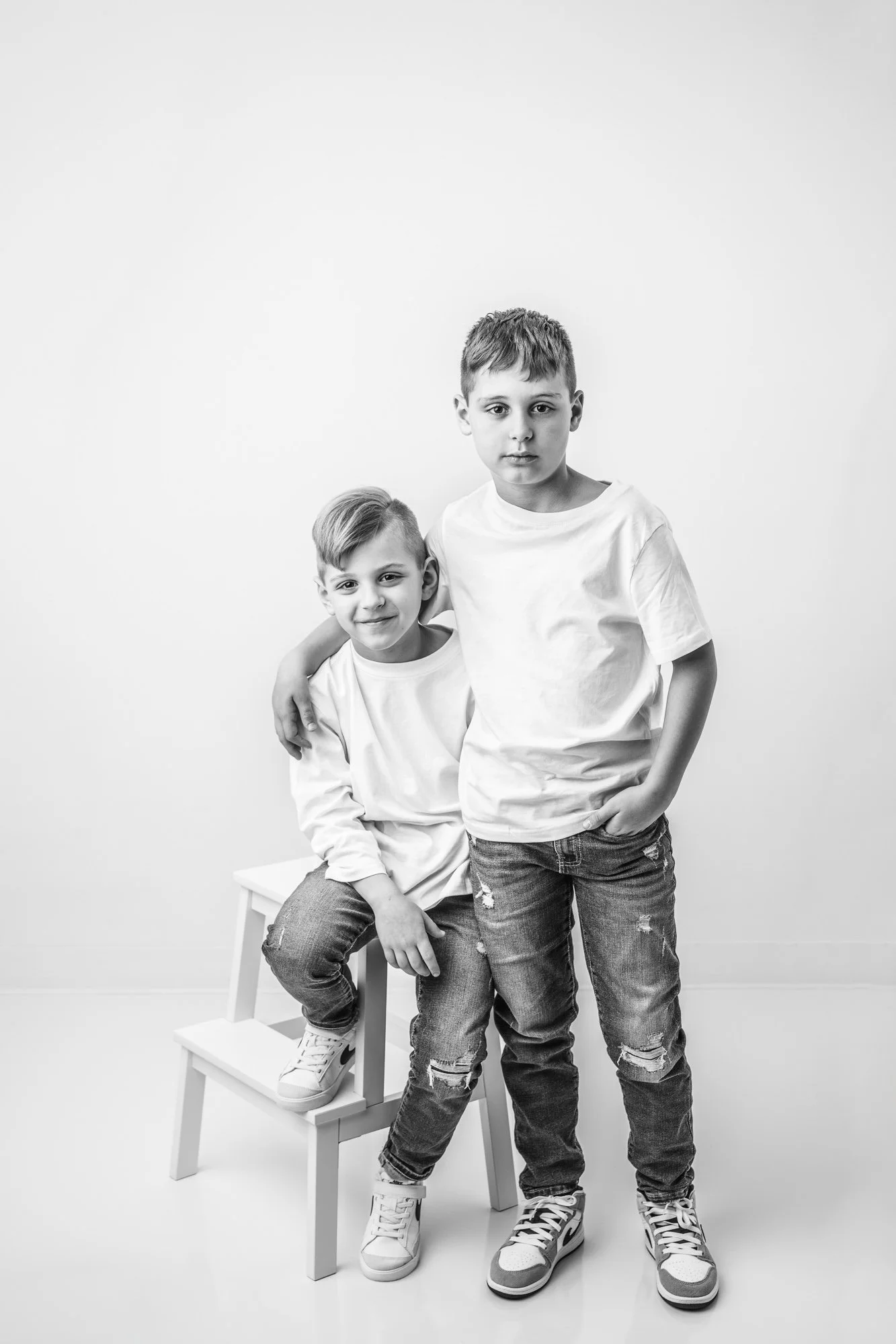 The Benefits of Taking Sibling Portraits