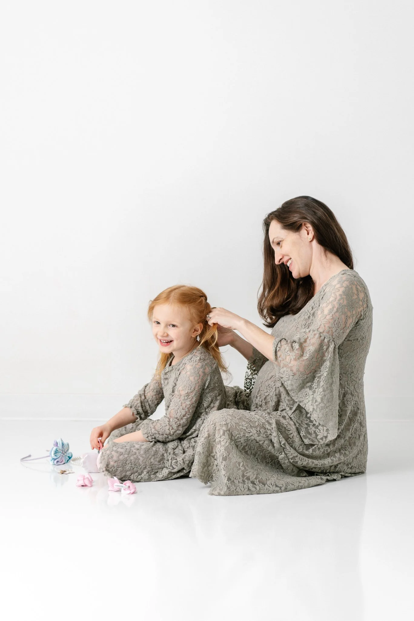  Nicole Hawkins, a maternity photographer for the Northern New Jersey area captures that magic of pregnancy in her low-pressure photo sessions. Morris Country&nbsp; family lifestyle studio session #njphotographer #treatyourselfl&nbsp; #manhattanmater