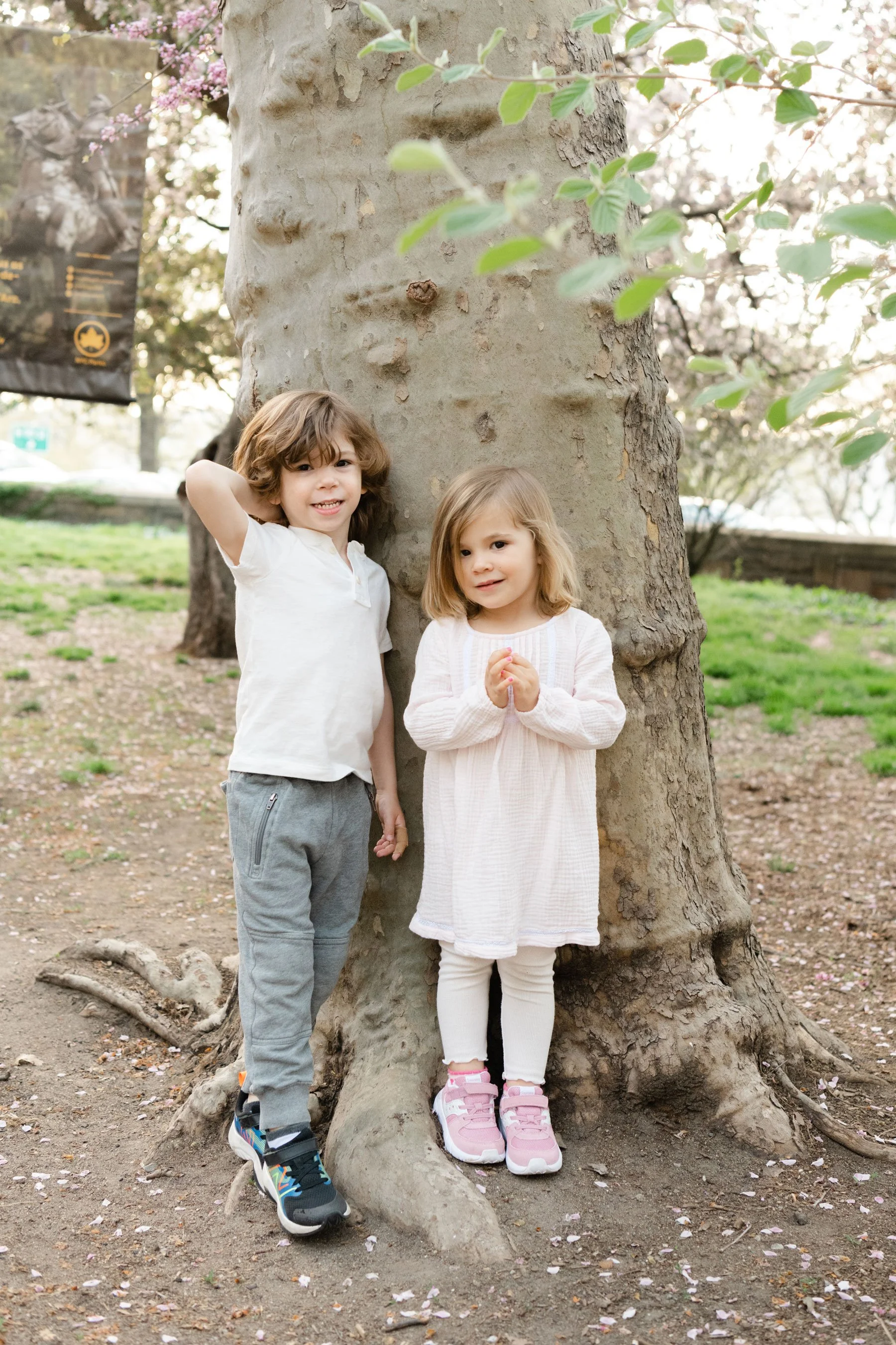  Trust Nicole Hawkins Photography in Union County, NJ, for custom family portraits transformed into elegant heirlooms.NJ family photographer personal photography #njfamilyphotography #displayphotos#savememories 