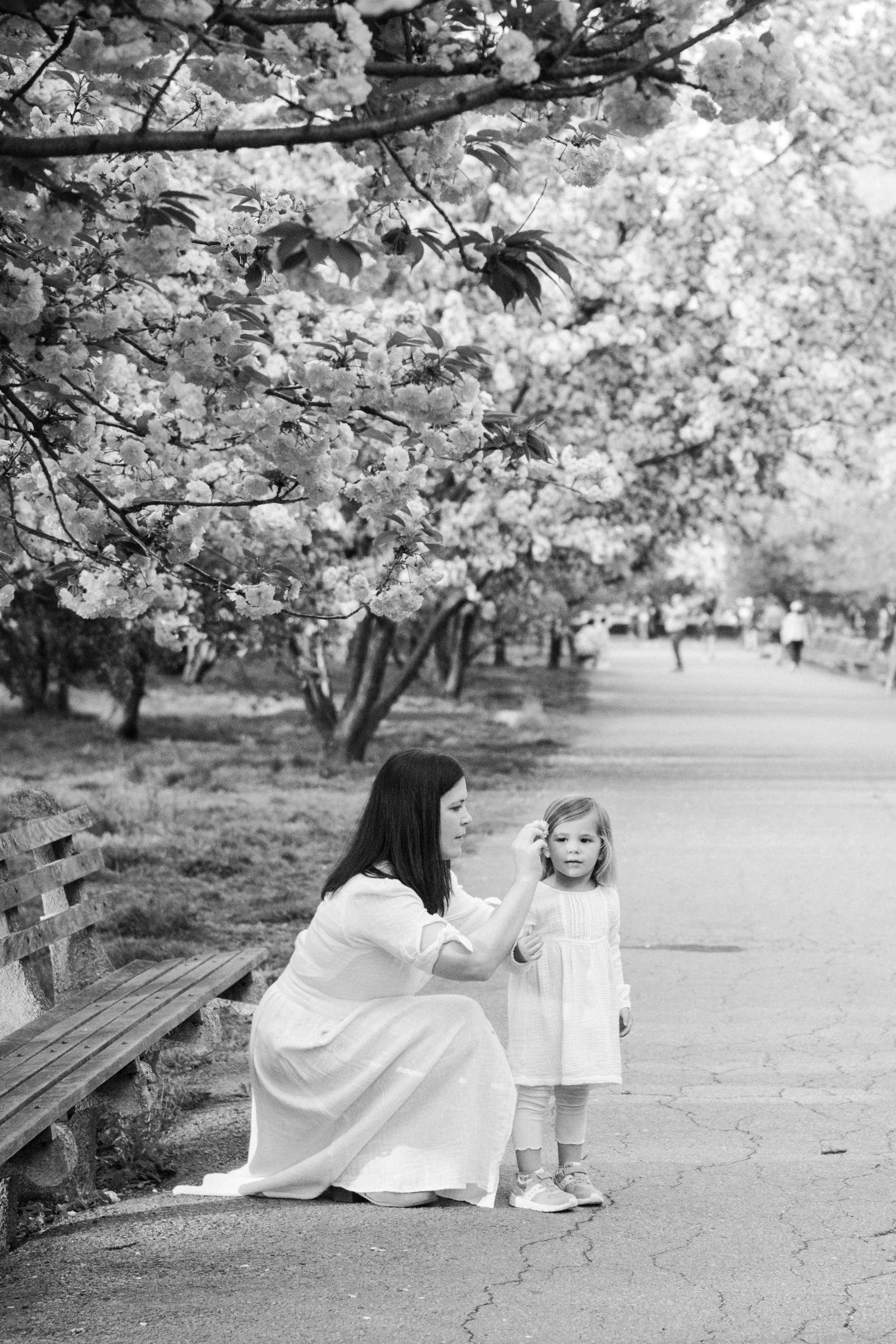  Nicole Hawkins Photography in Northern NJ captures your family's essence, crafting heirlooms that grace your home. NJ family photographer personal photography #njfamilyphotography #nicolehawkins #savememories 