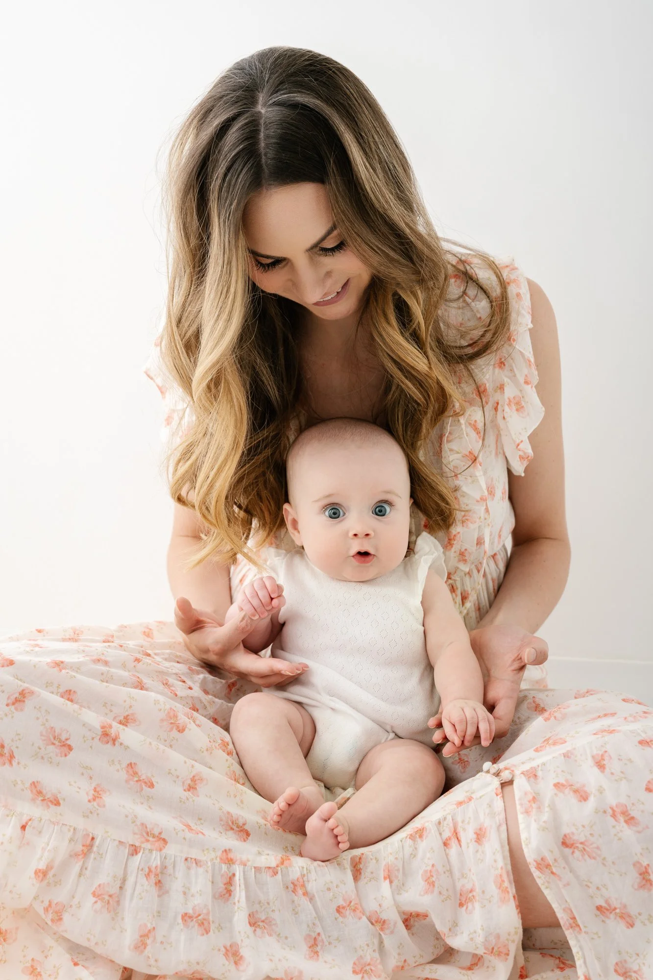  Modern family photos in New Jersey by Nicole Hawkins – capturing kids’ joyful energy for lasting memories. Newborn photographer New Jersey photographer #nicolehawkinsphotography #cherishthemoment #preservememoriesforever 