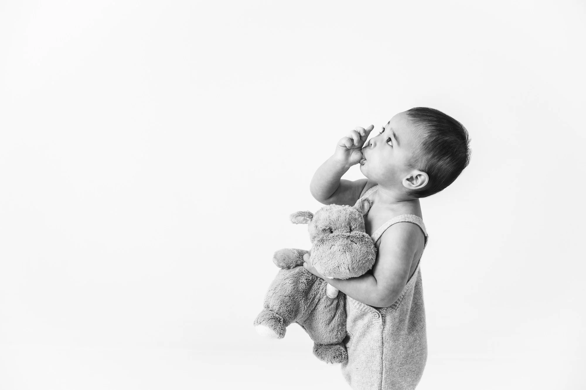 Eben_first_birthday_studio-16.jpg