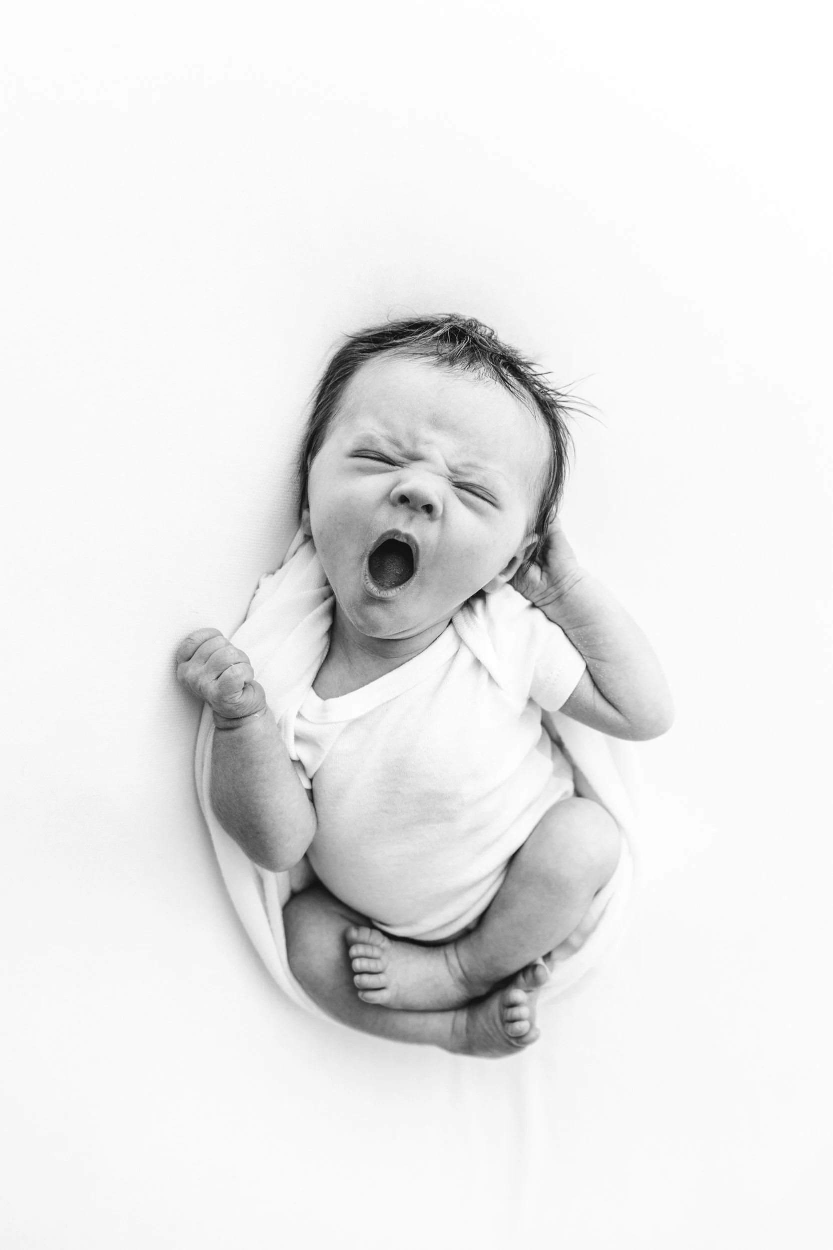 Baby_Evelyn_newborn_studio_portraits_in_Northern_NJ-8.jpg