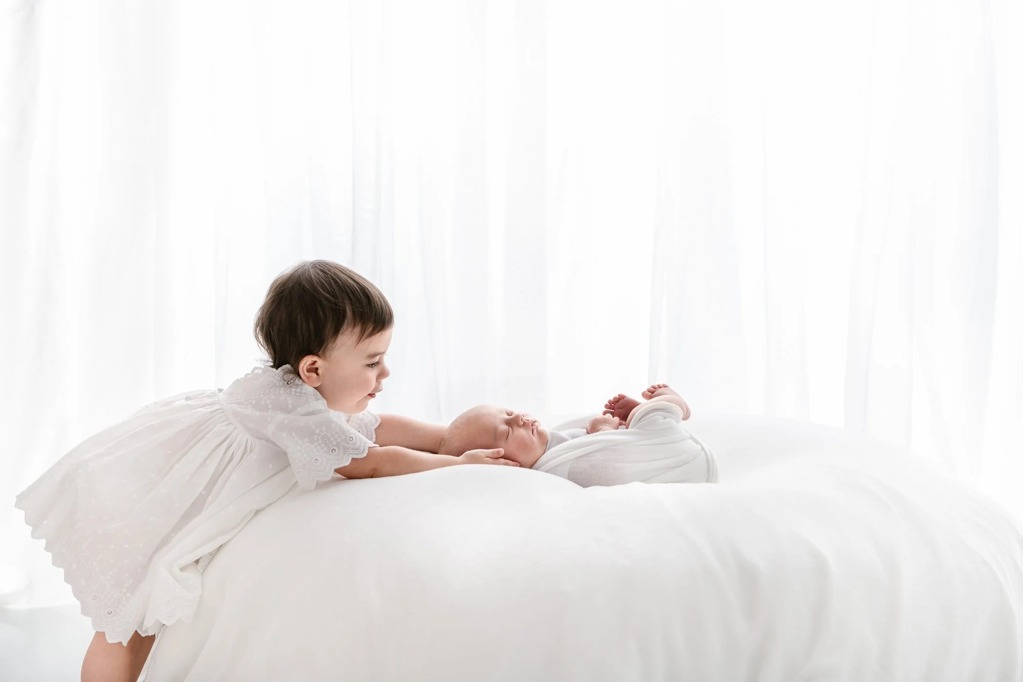 Ella_newborn_studio-12.jpg