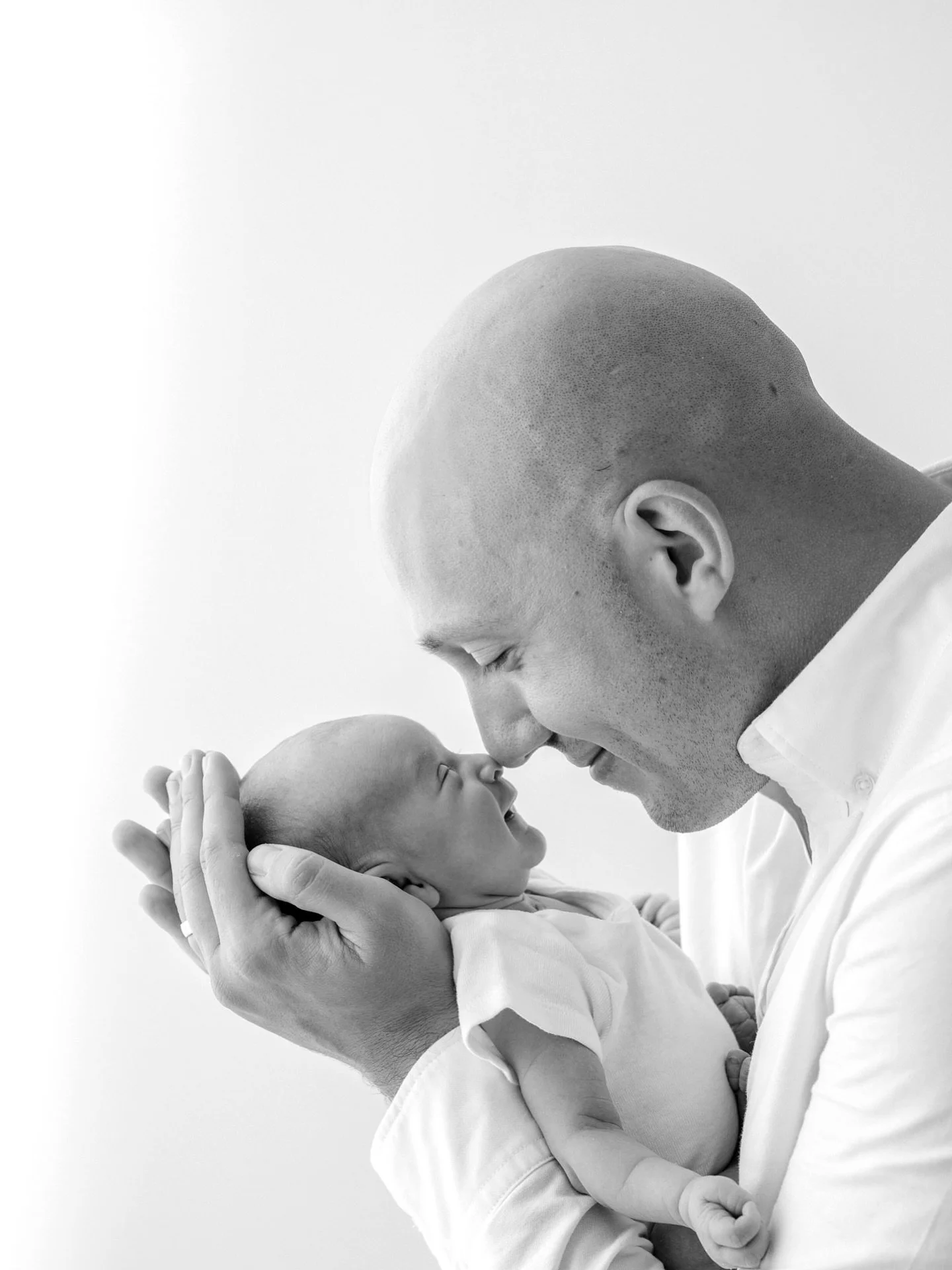 I don&rsquo;t know if it&rsquo;s the matching smiles, shirts, or heads, but I can&rsquo;t help but smile looking at these two. It will forever be a favorite 🥹 The studio is the perfect place for simple, yet stunning photos of the people (big and sma
