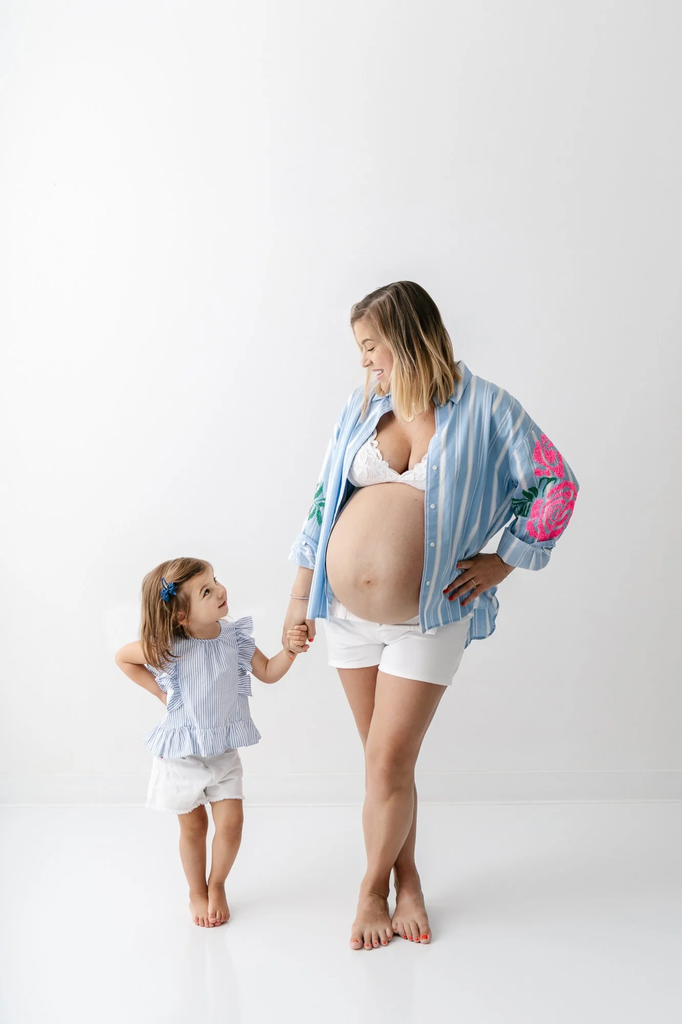 modern-studio-maternity-portraits-with-toddler-9.jpg