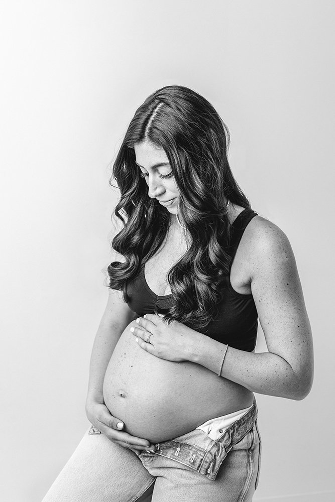 nj-maternity-photographer-modern-portrait.jpg