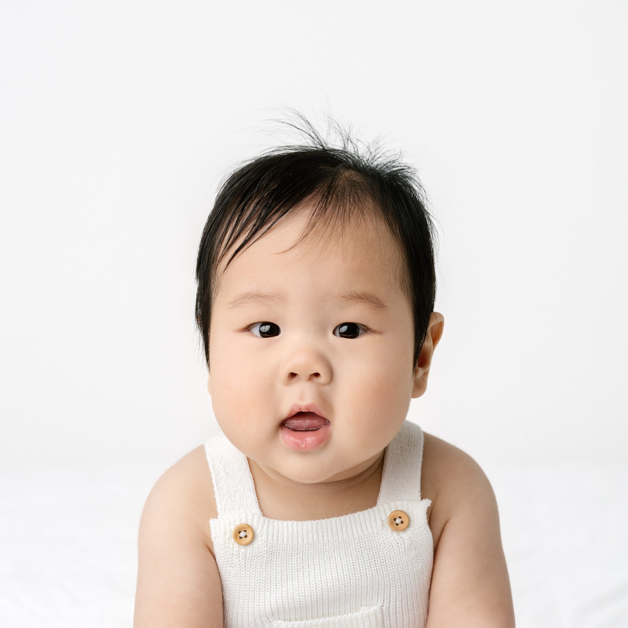 Isaiah-6-month-baby-portrait-web-6.jpg
