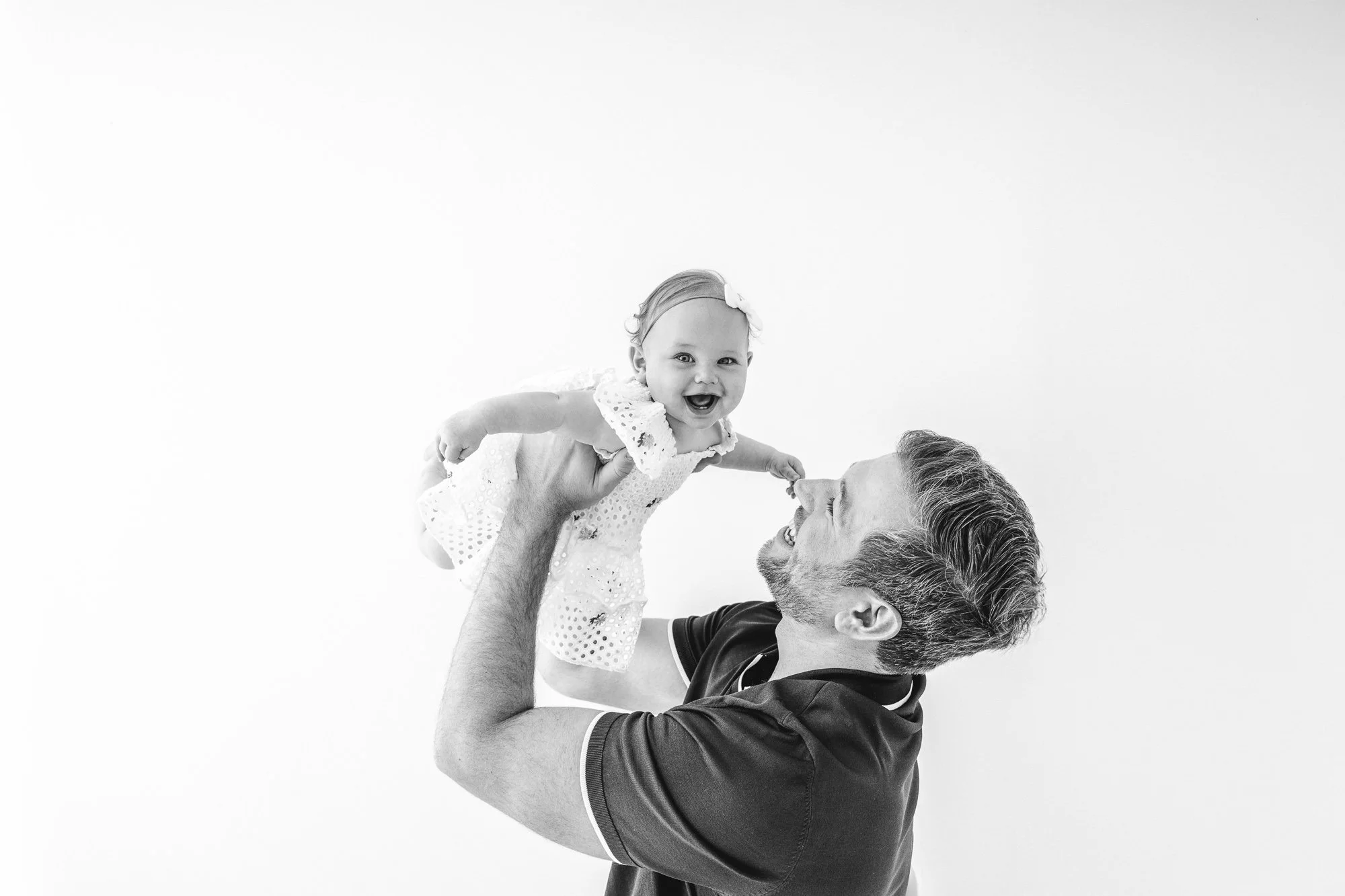 Cami-6-month-baby-family-studio-portraits-NJ-38.jpg